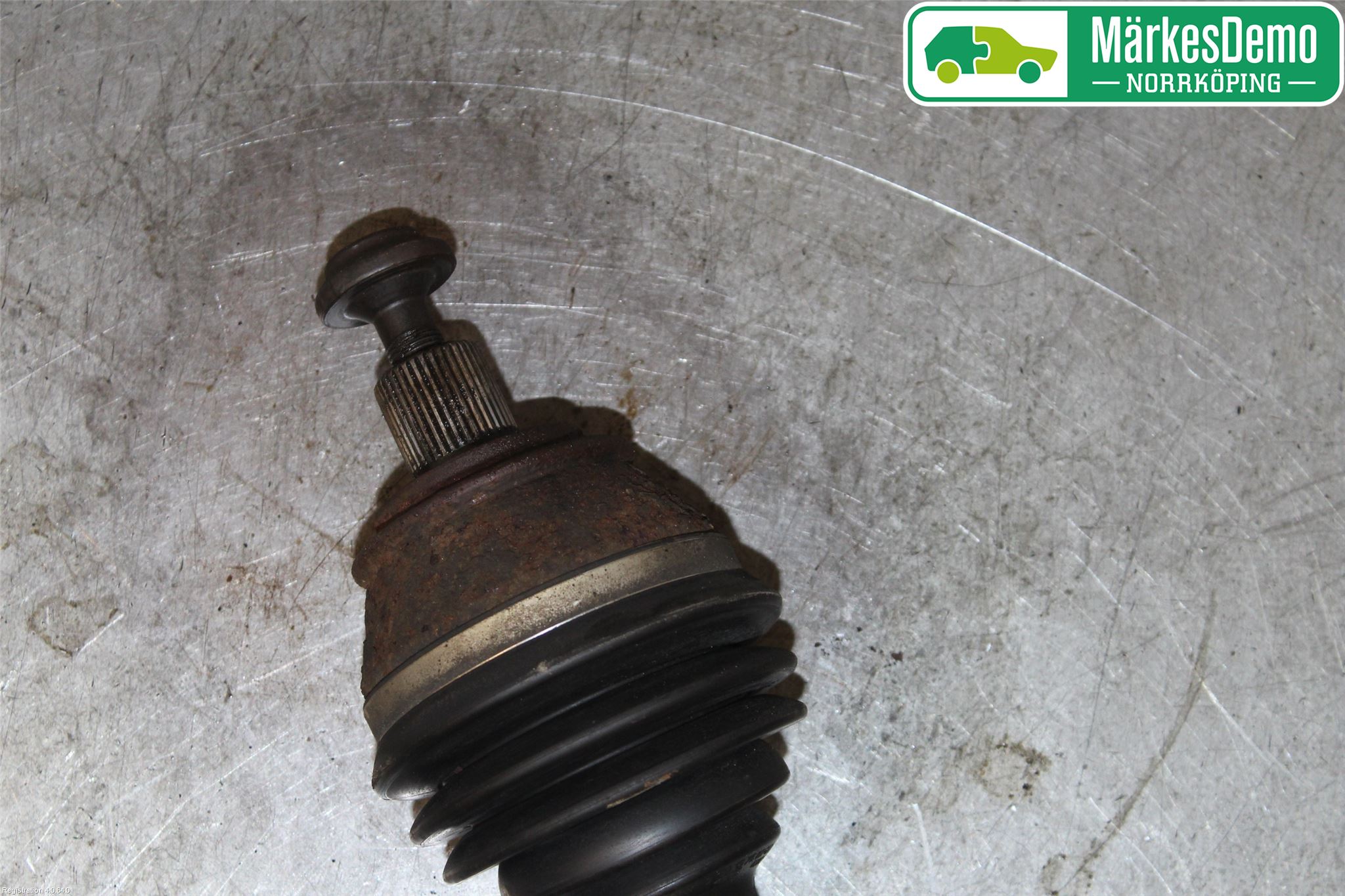 Audi A6/S6     05-11 Drivaxel Fram Vänster