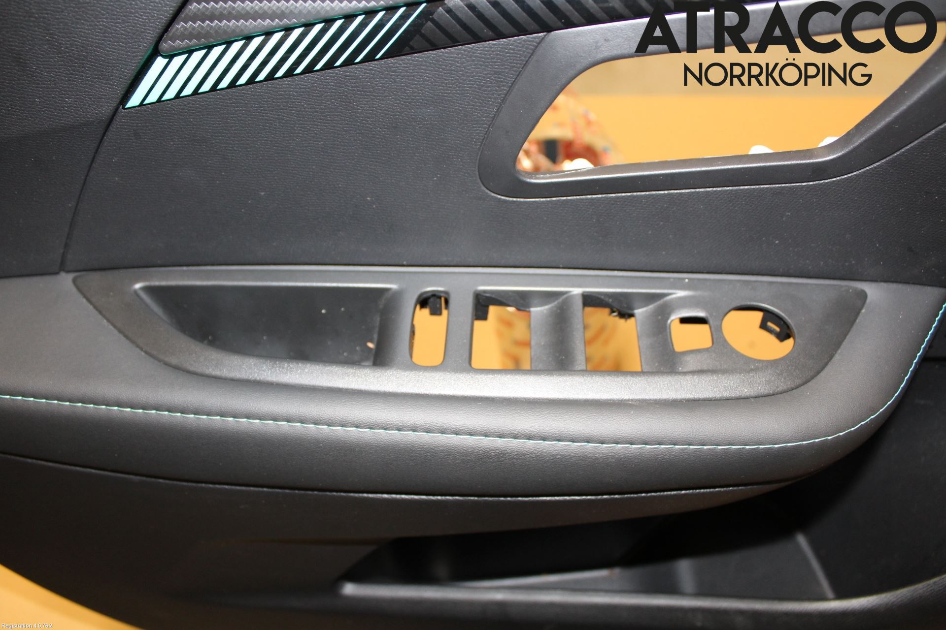 Peugeot 208/E-208 20- Dörrklädsel Hö