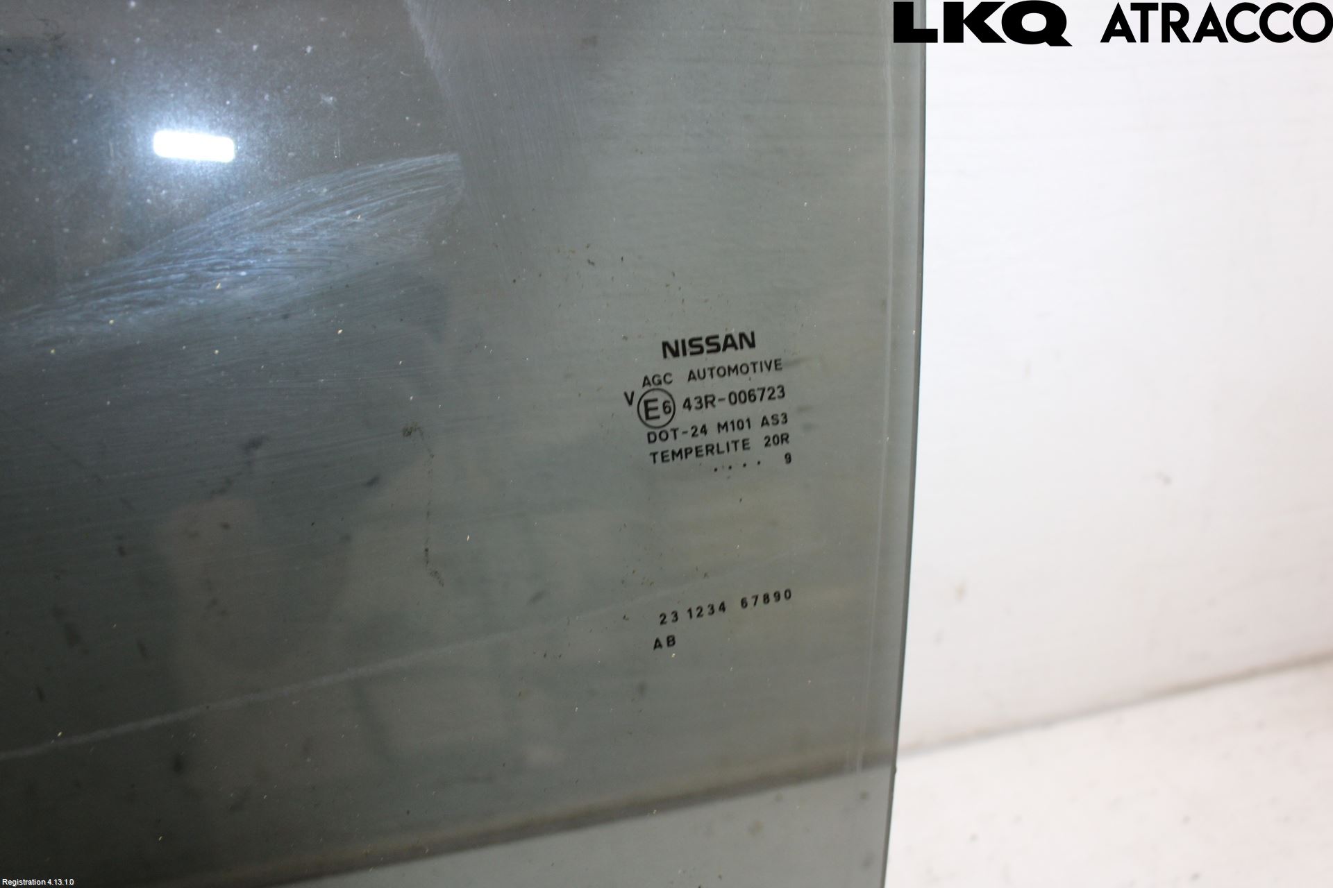 Nissan JUKE 14-19 Dörruta Bak Vänster