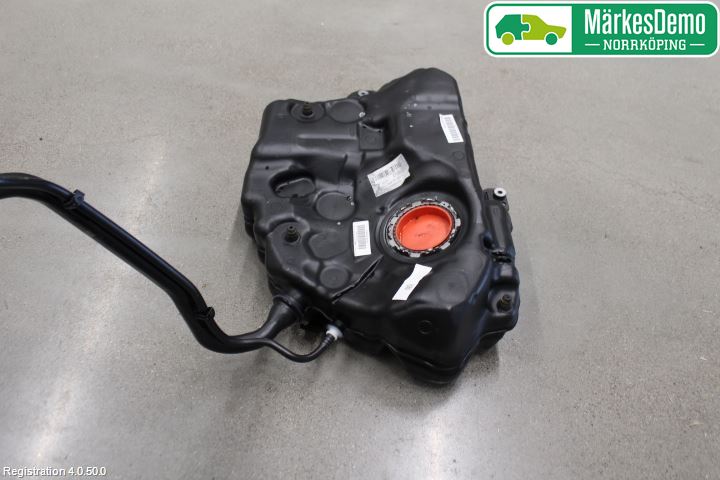 Audi A4/S4 B9 16-19 Bränsletank Diesel