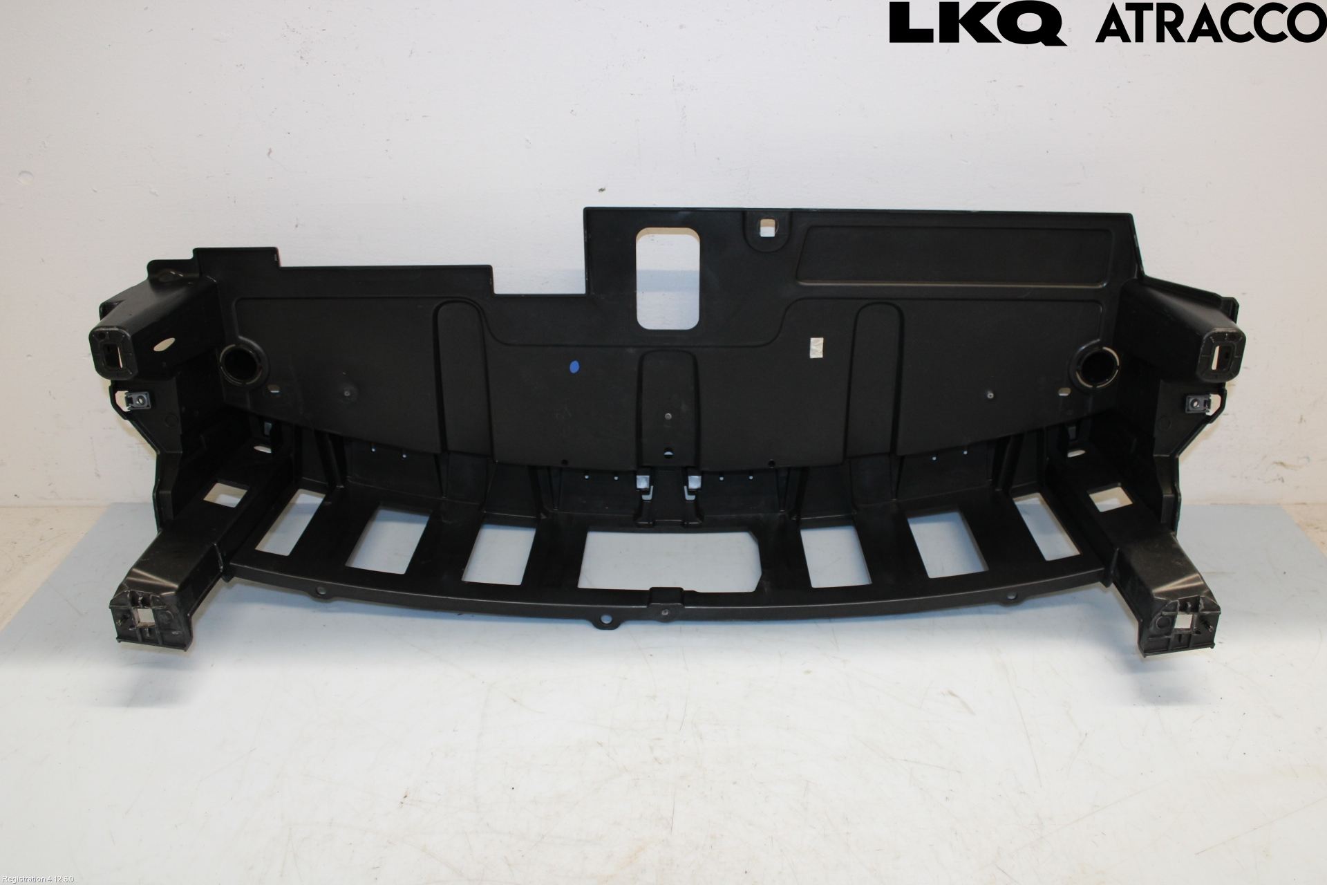 Peugeot 5008 17-24 Täckplast Front