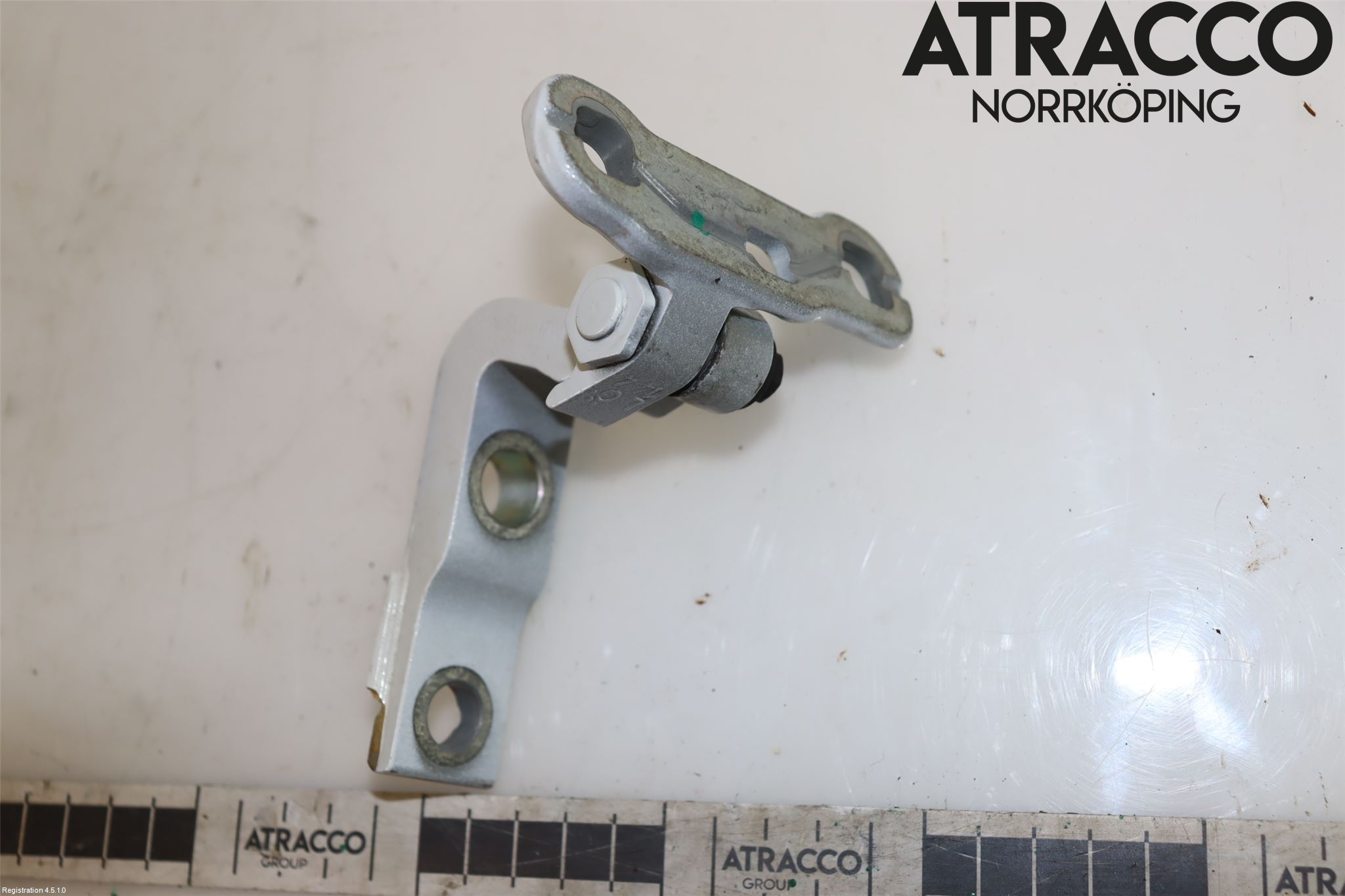 Volvo S90 17->> Dörrgångjärn