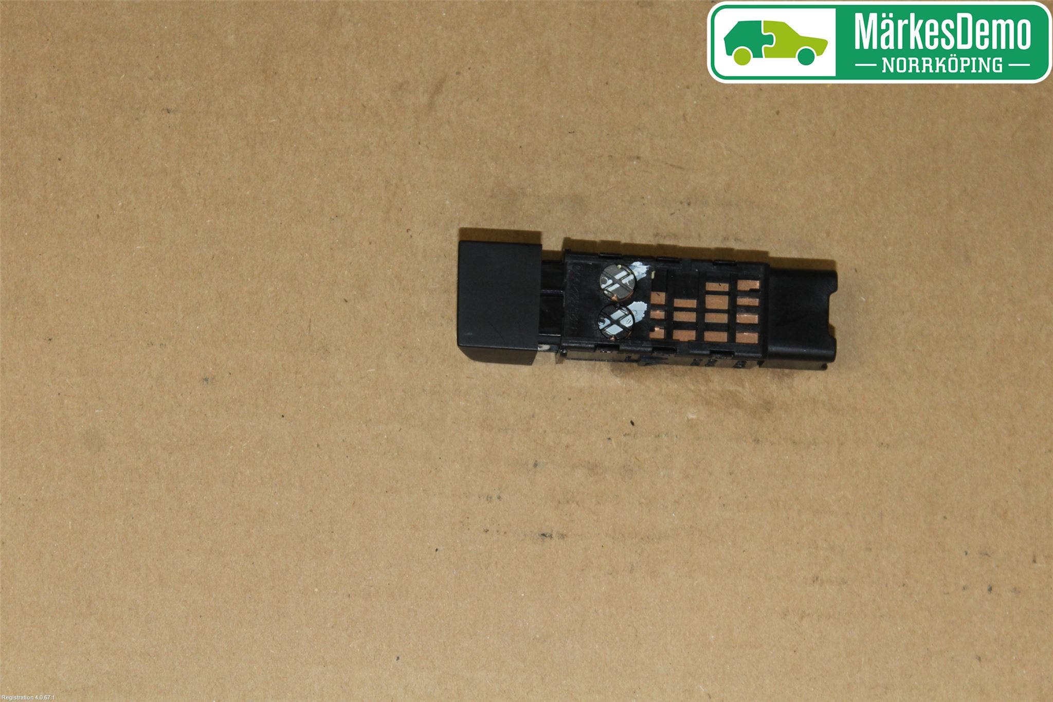 Hyundai GETZ Strömställare Elruta