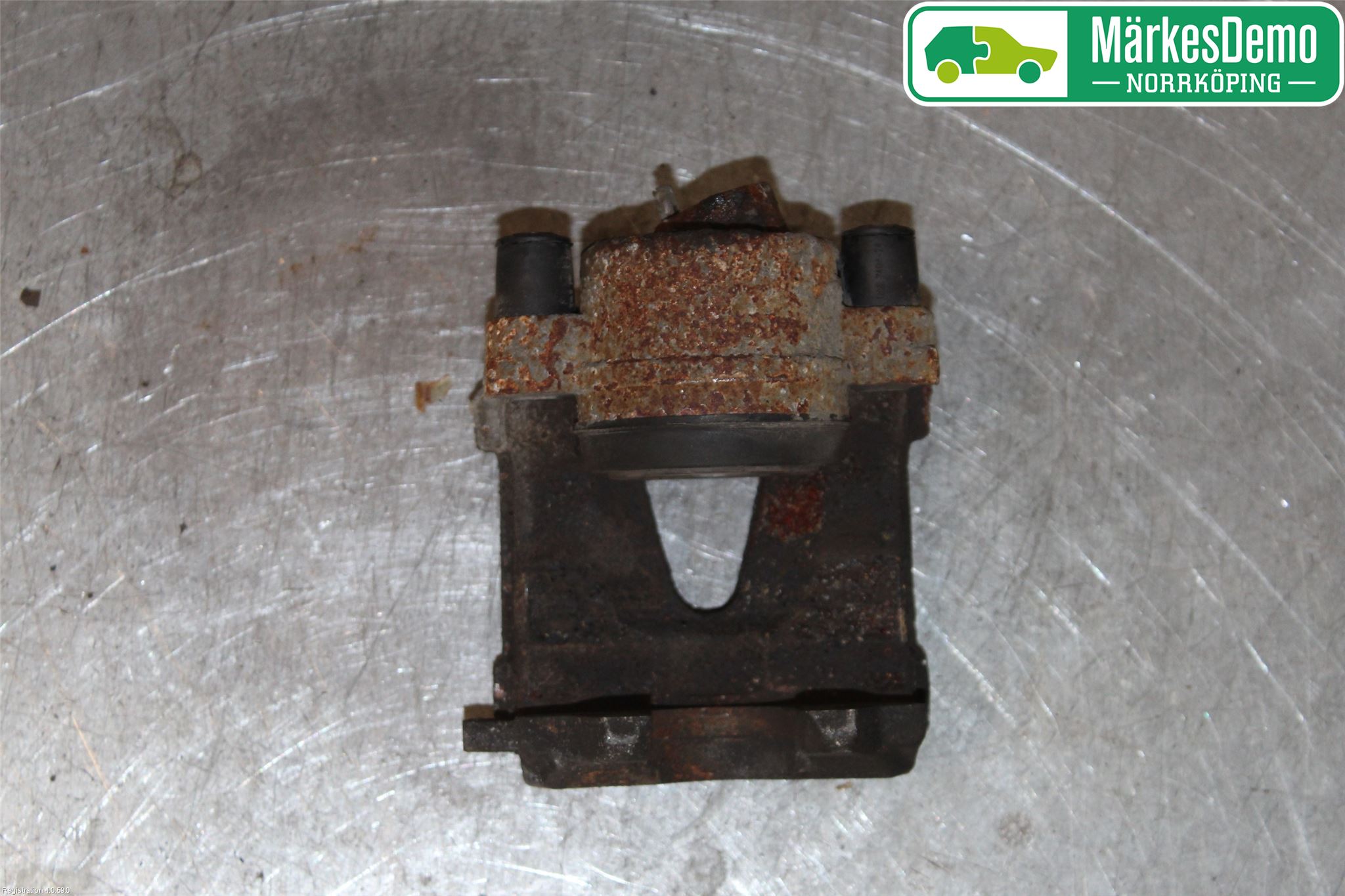 Volkswagen VW GOLF SPORTSVAN 15-20 Bromsok Fram Höger