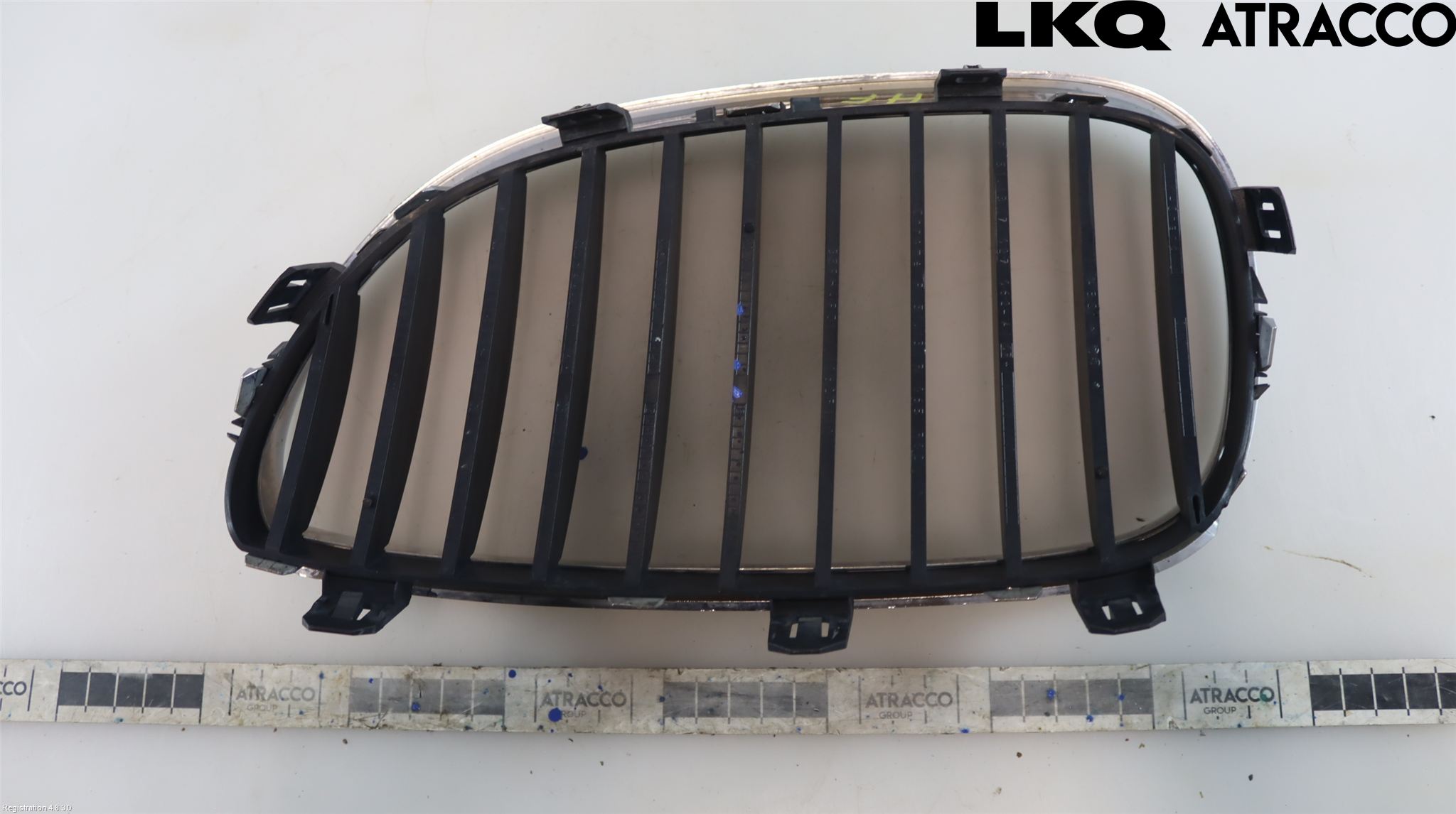 BMW 5 E60/61 Sed/Tou 02-10 Grilldel Höger
