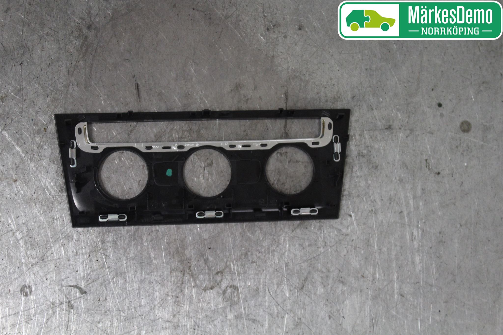 Volkswagen VW GOLF / E-GOLF VII 13-20 Instrument-Radio Sarg