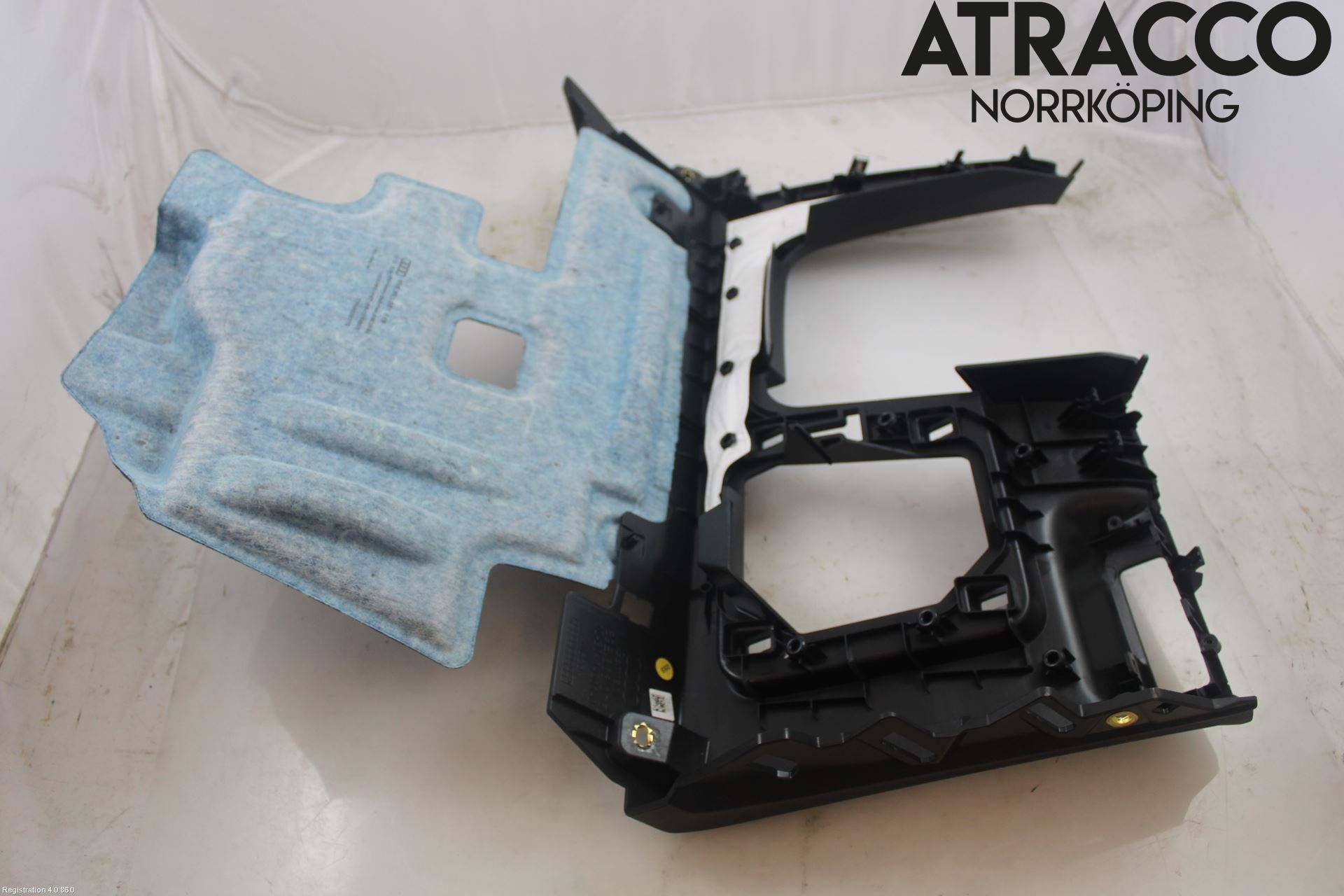 Audi Q4 E-TRON FZ 22- Instrumentbräda Sparkskydd