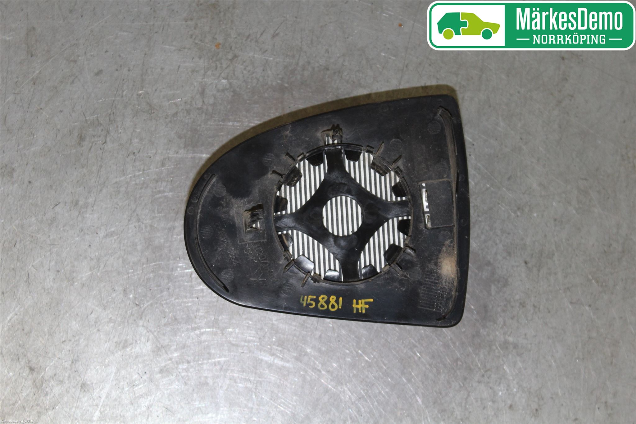 Mitsubishi COLT   04-08 Spegelglas Hö