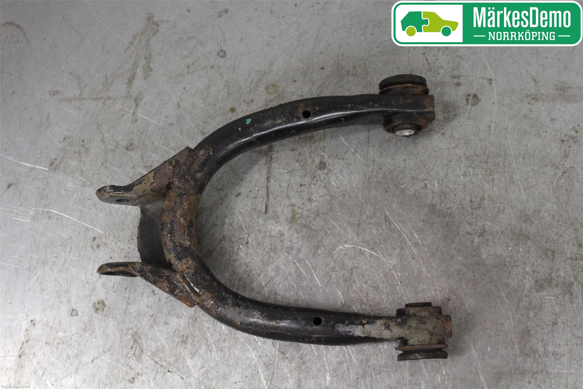 Audi A6/S6     97-05 Bärarm Bak Övre Höger