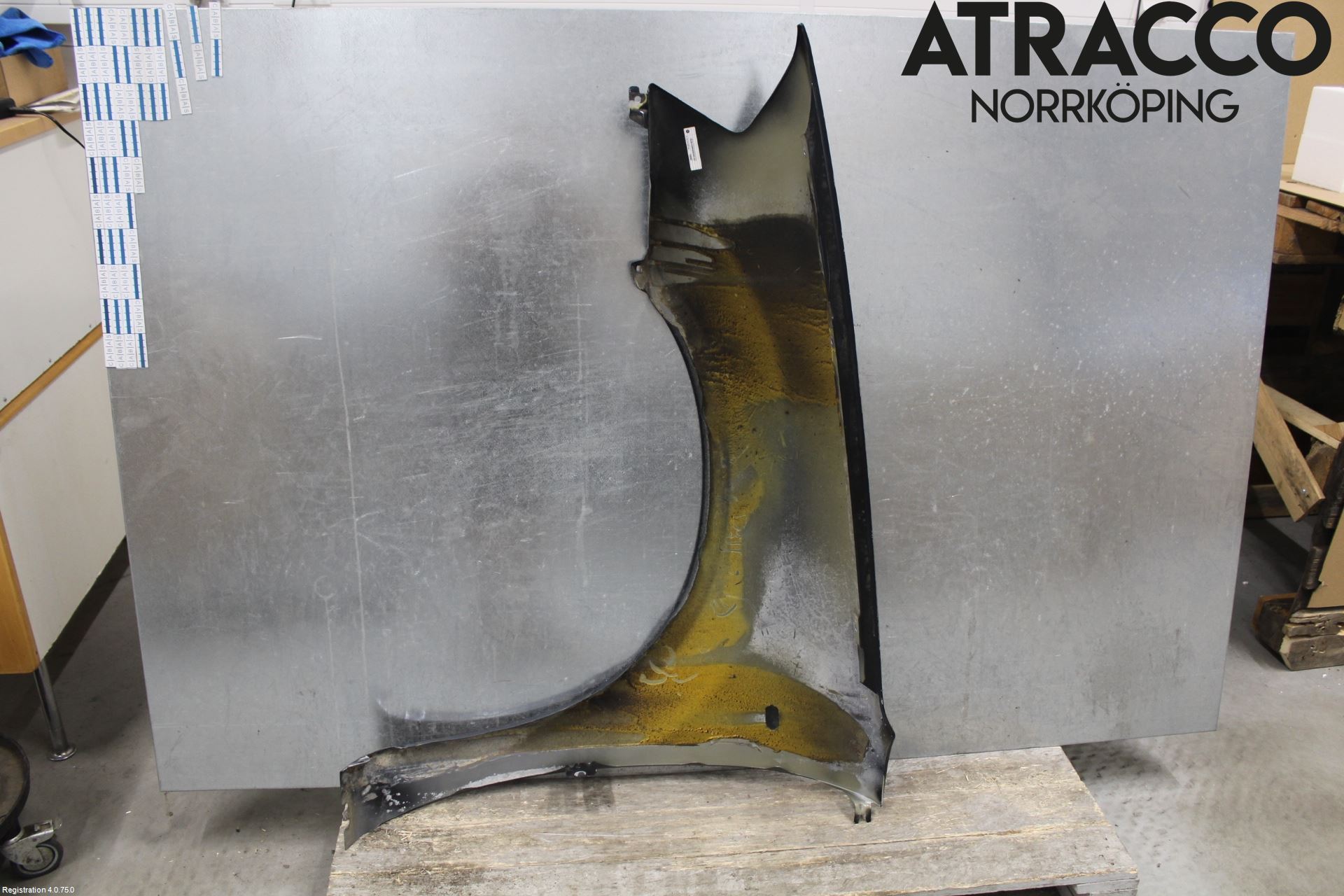 Dodge AVENGER Skärm Fram Höger