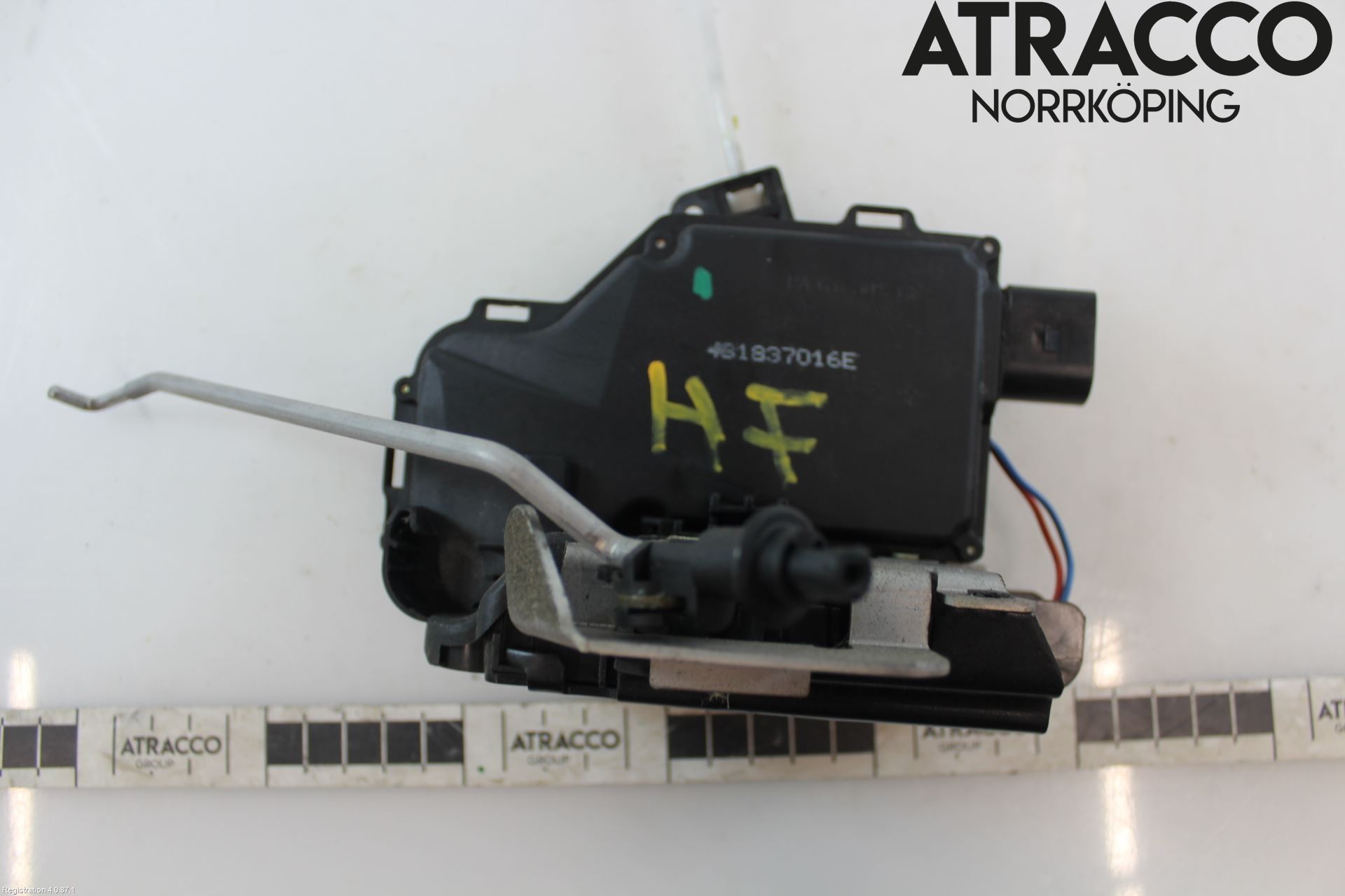Audi A4/S4 01-05 Låskista-Dörrlås