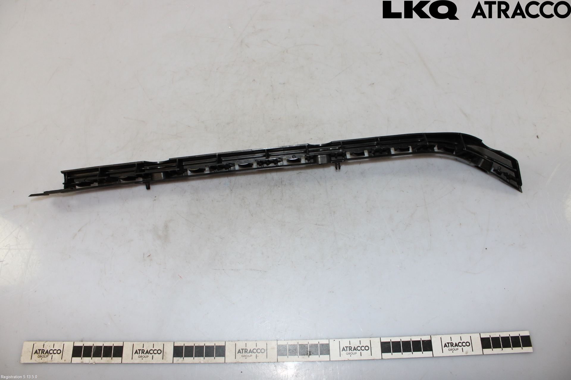 Mercedes-Benz MB E-KLASS (W212) 09-16 Stötfångarfäste Bak Hö