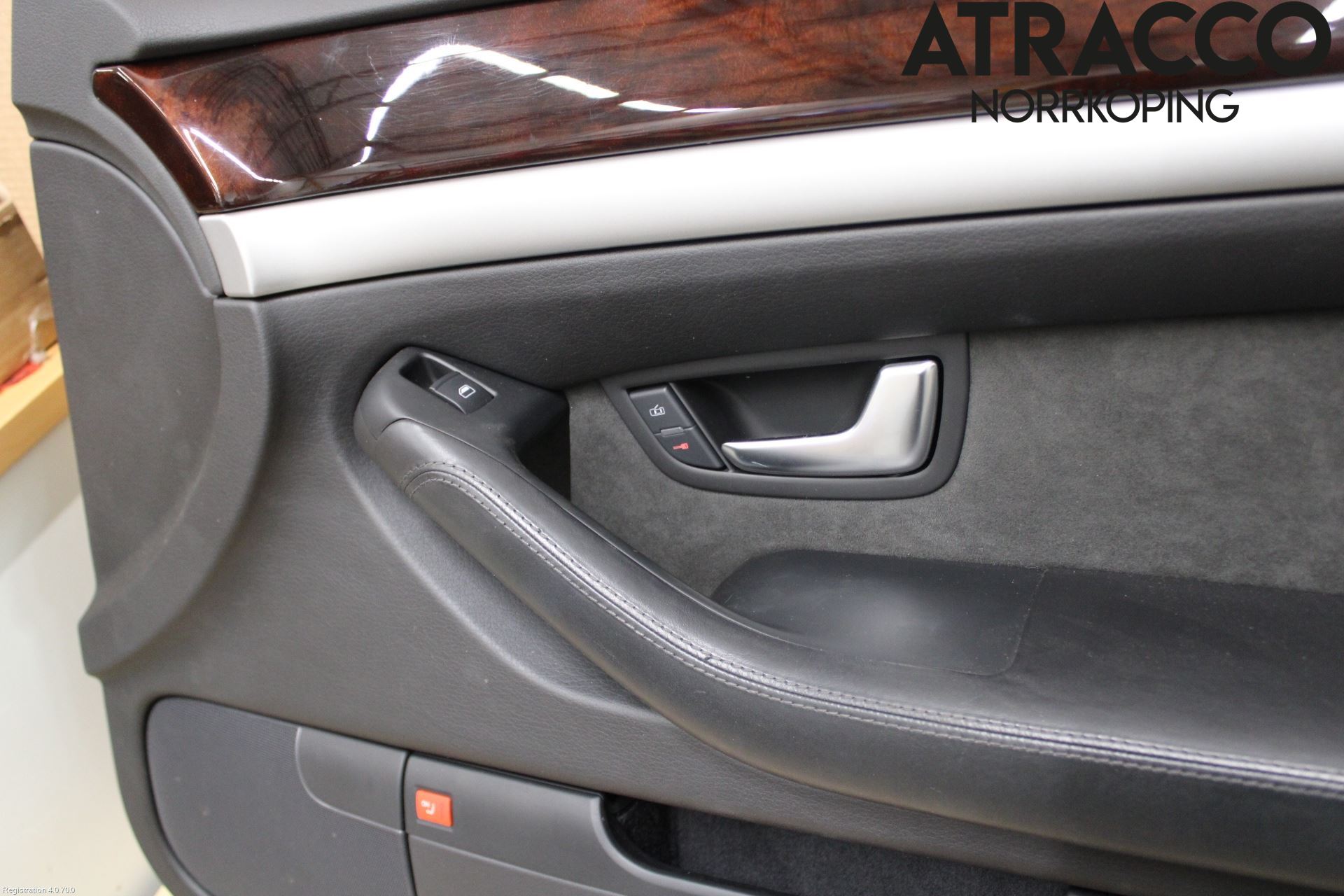 Audi A8/S8 4E  02-09 Dörrklädsel Hö