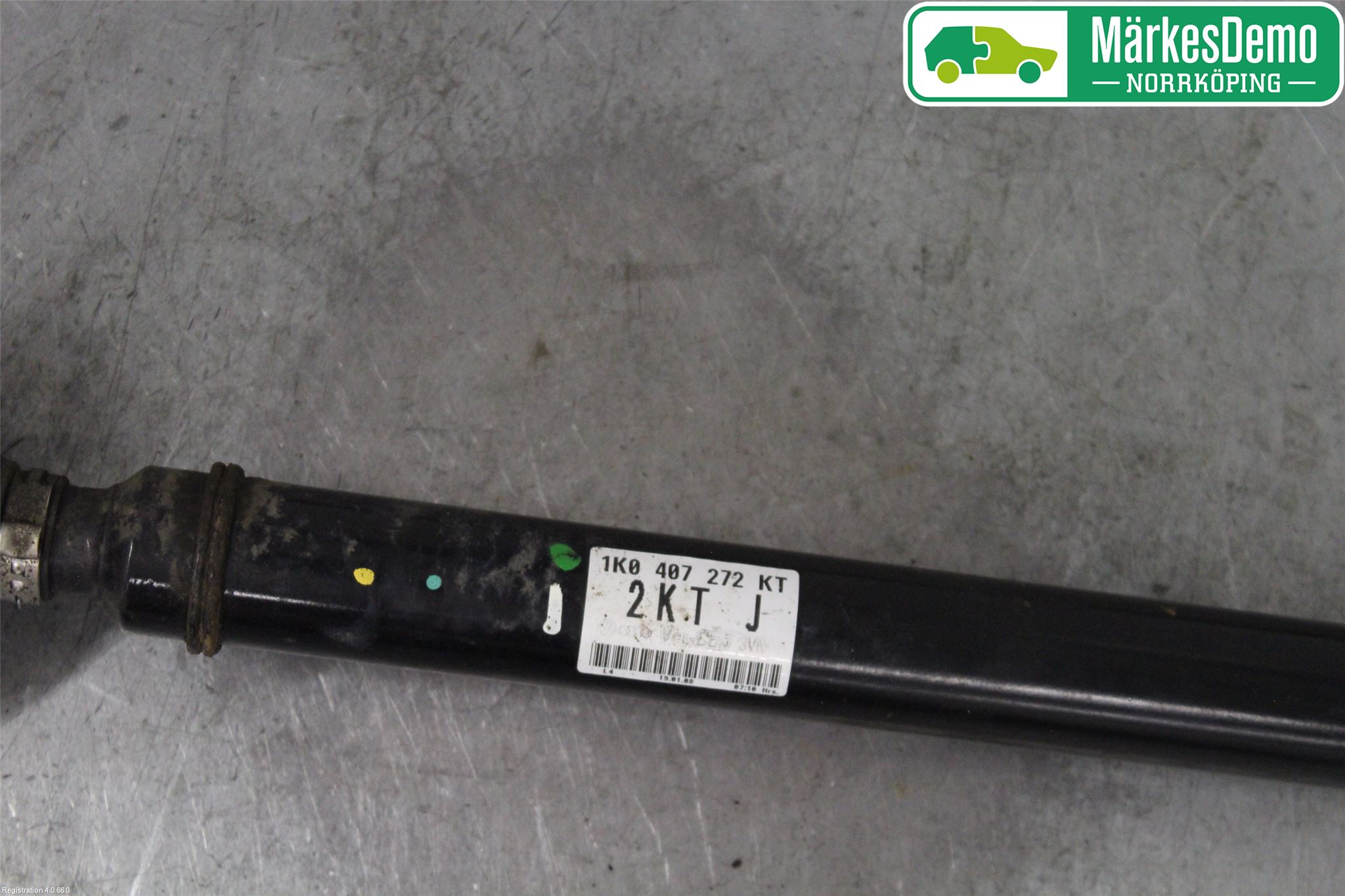 Volkswagen VW GOLF V 04-09 Drivaxel Fram Höger
