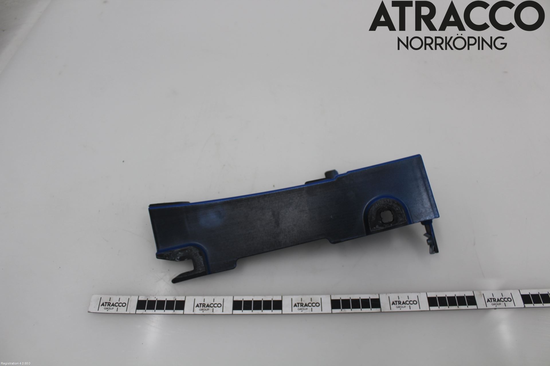 Jaguar F-TYPE Skärmfäste Fram Vä