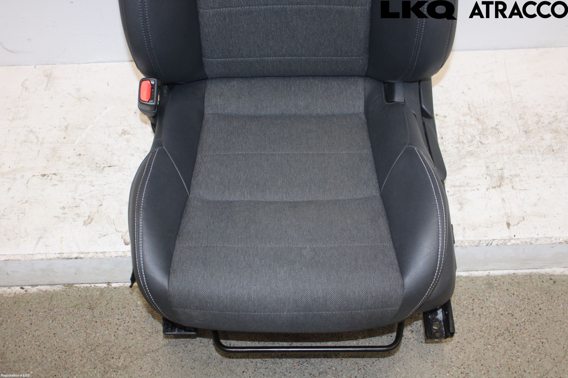 Toyota COROLLA 19- Inredning Stol Fram Vä