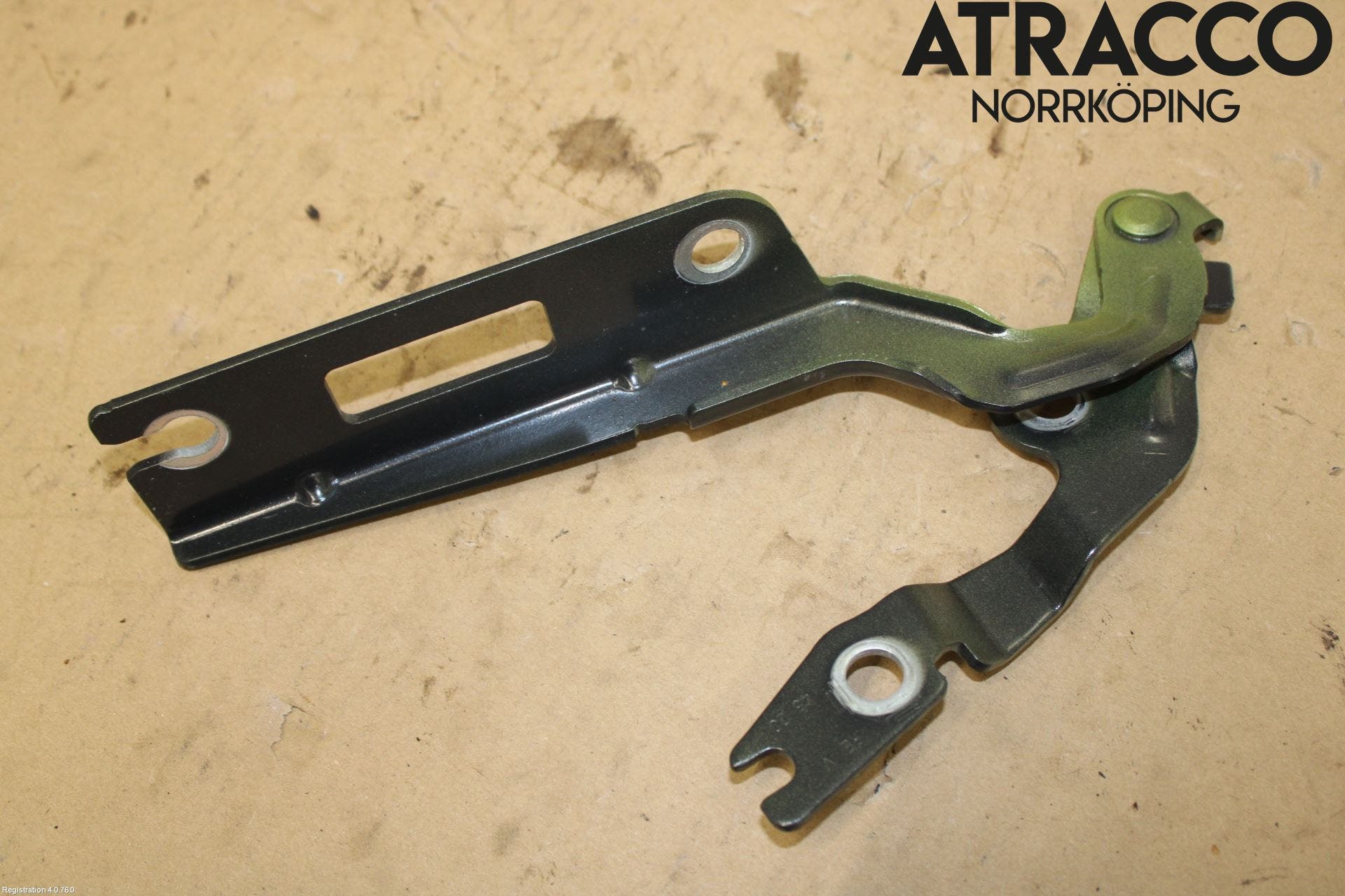 Volkswagen VW GOLF / E-GOLF VIII 20- Huvgångjärn