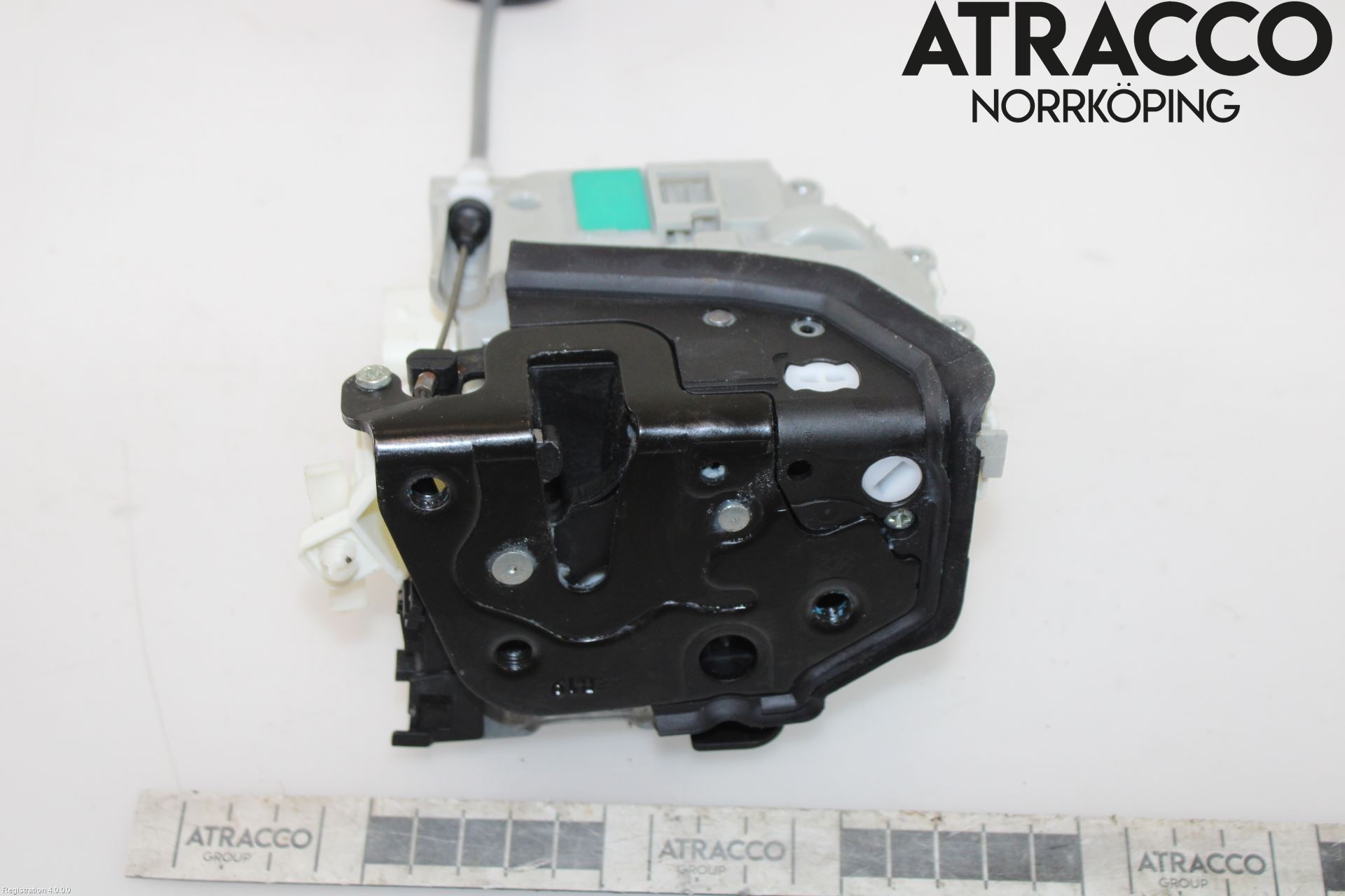 Audi A4/S4 B9 20- Låskista-Dörrlås