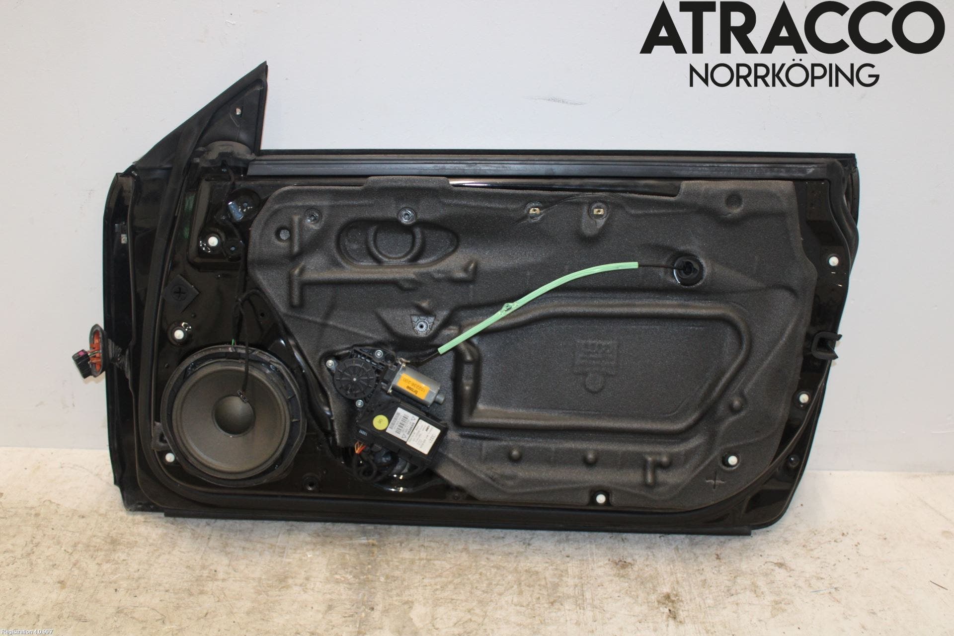 Audi A4/S4 01-05 Dörr 2D Höger