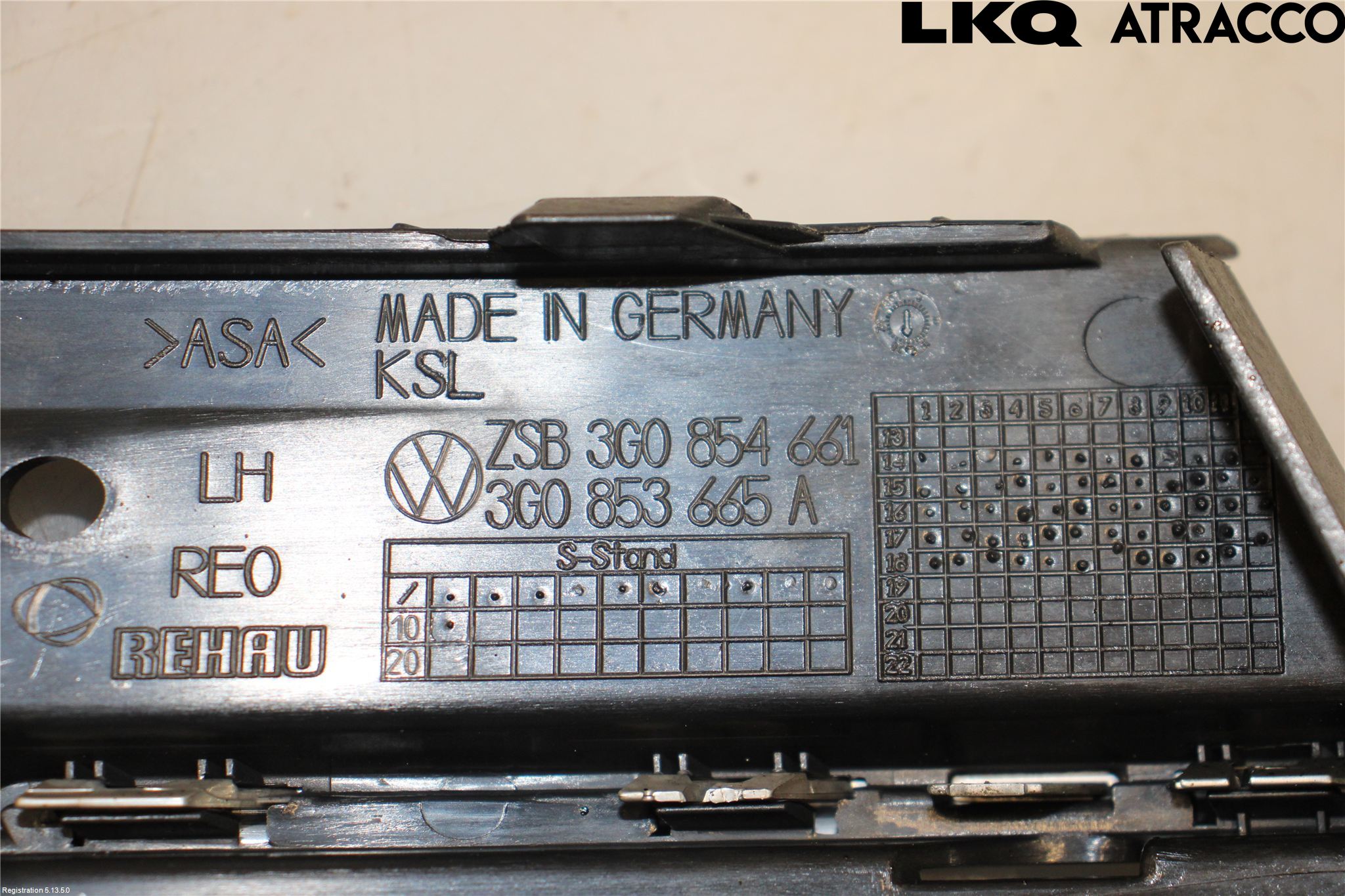 Volkswagen VW PASSAT 15-19 Dimljussarg Fram