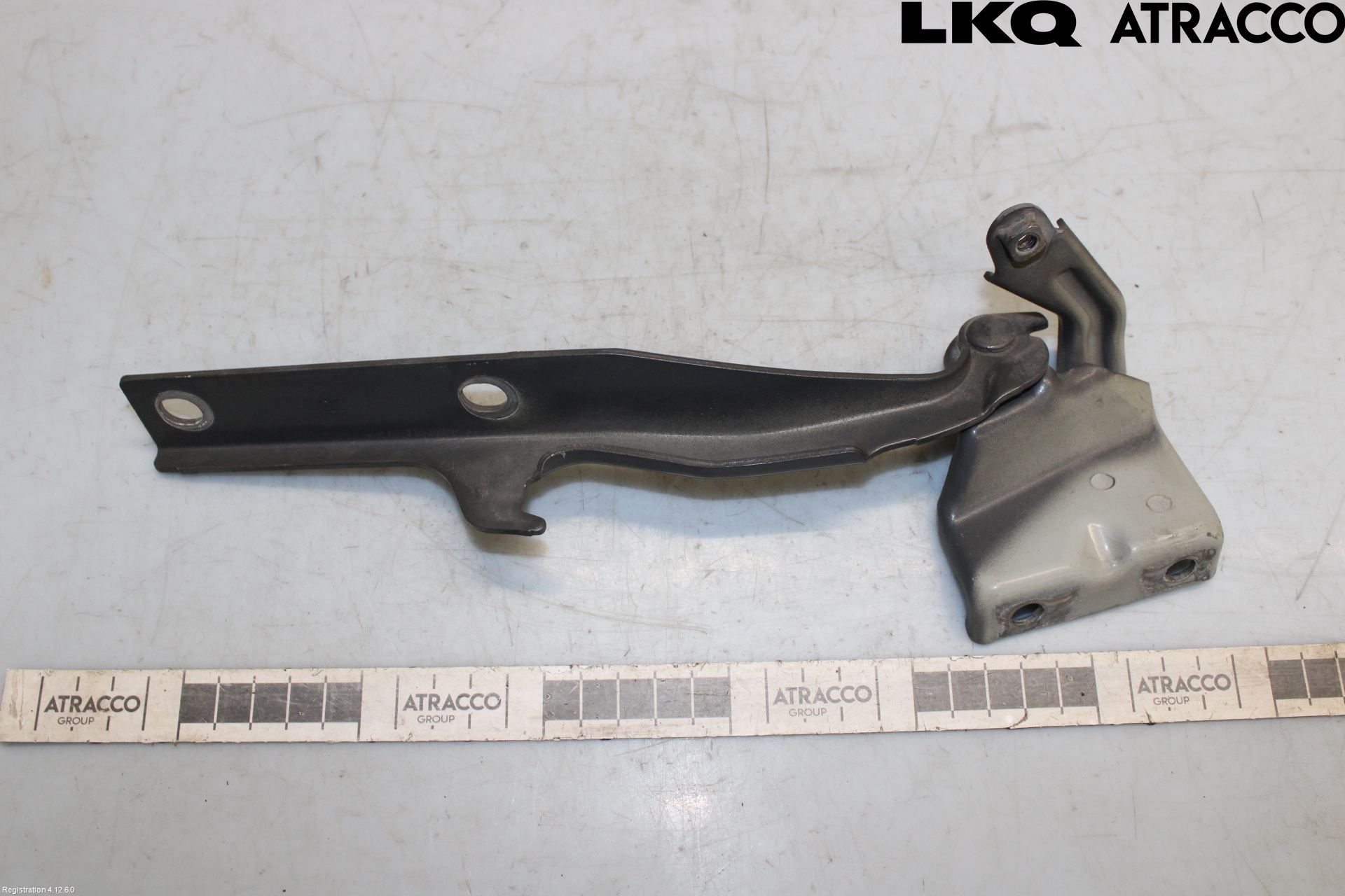 Suzuki GRAND VITARA II 06-14 Huvgångjärn