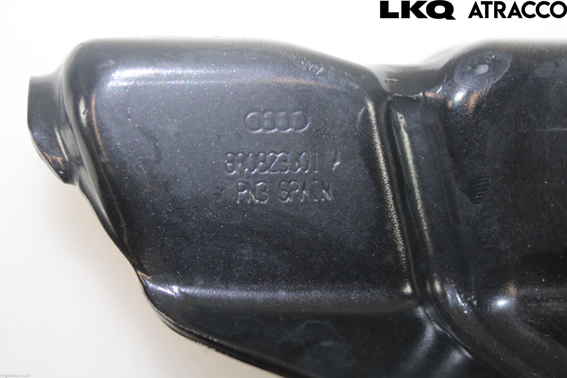 Audi Q5 09-16 Huvgångjärn