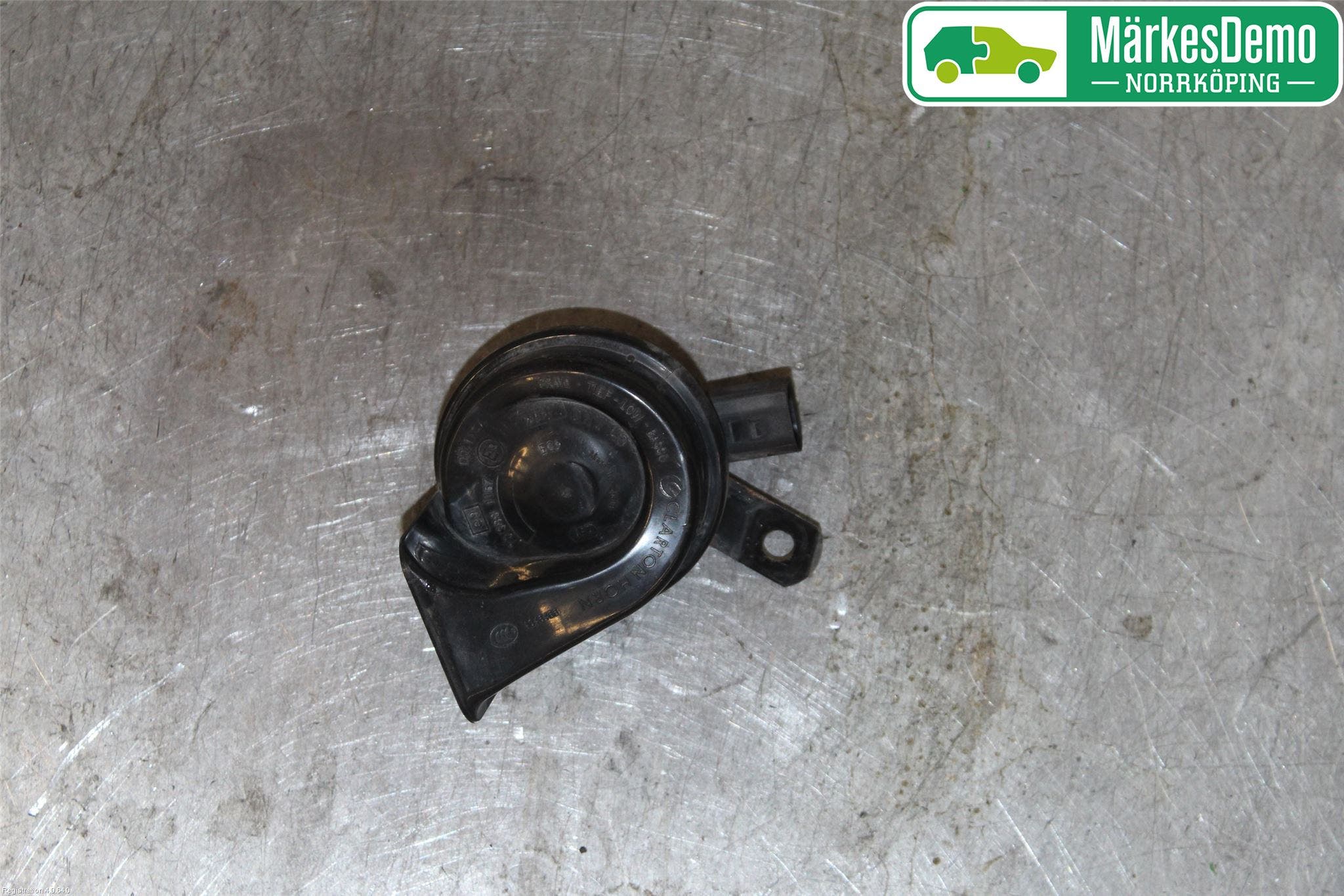 Volkswagen VW POLO 10-17 Signalhorn