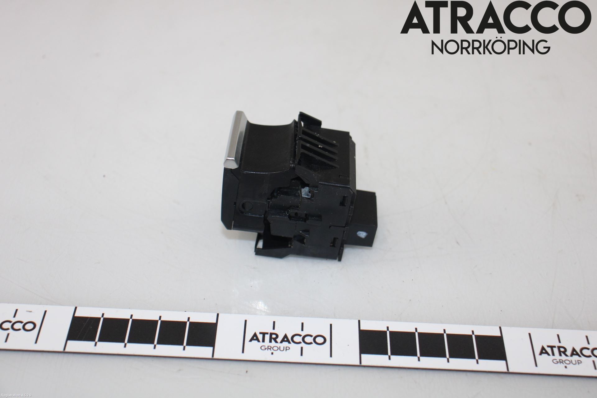 Audi Q5/SQ5 17- Strömställare Varnings