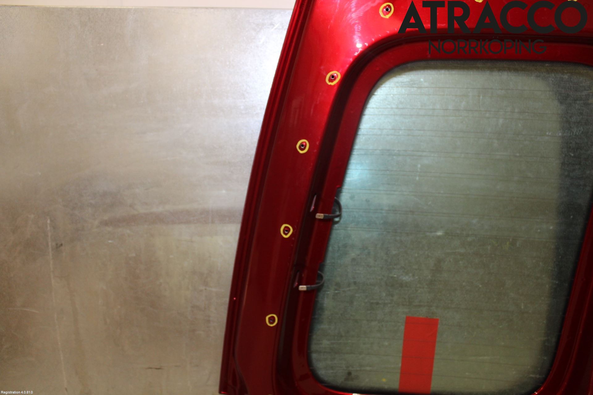 Volkswagen VW CADDY      04-10 Dörr Bak Van-Skåp Höger