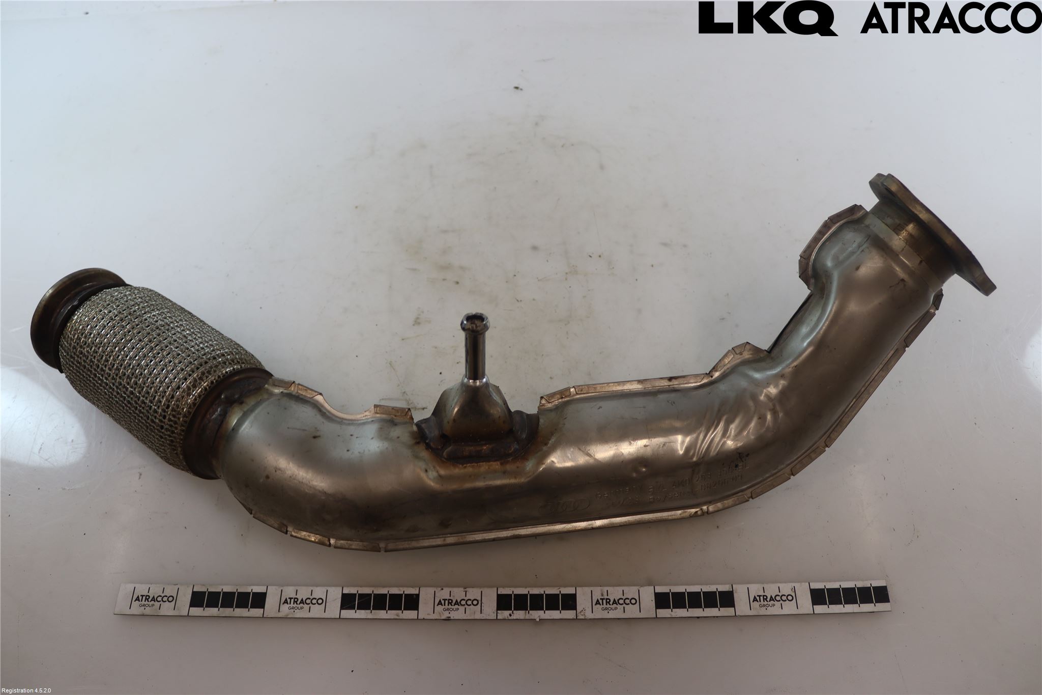 Audi A6 F2/C8 19- Avgas Främre Rör