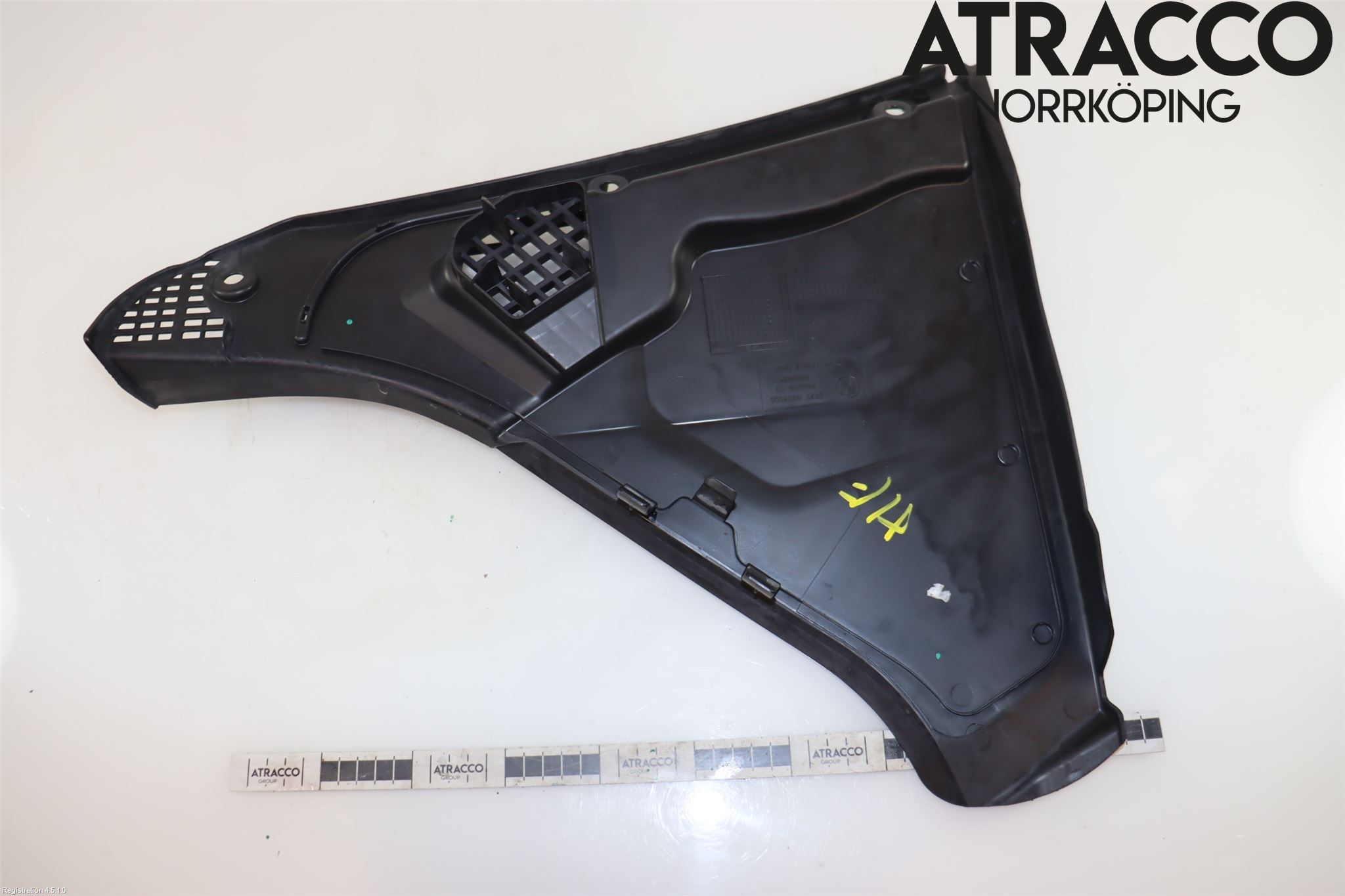 BMW 5 F10/F11/F18 09-17 Torpedplåt-Torpedplast