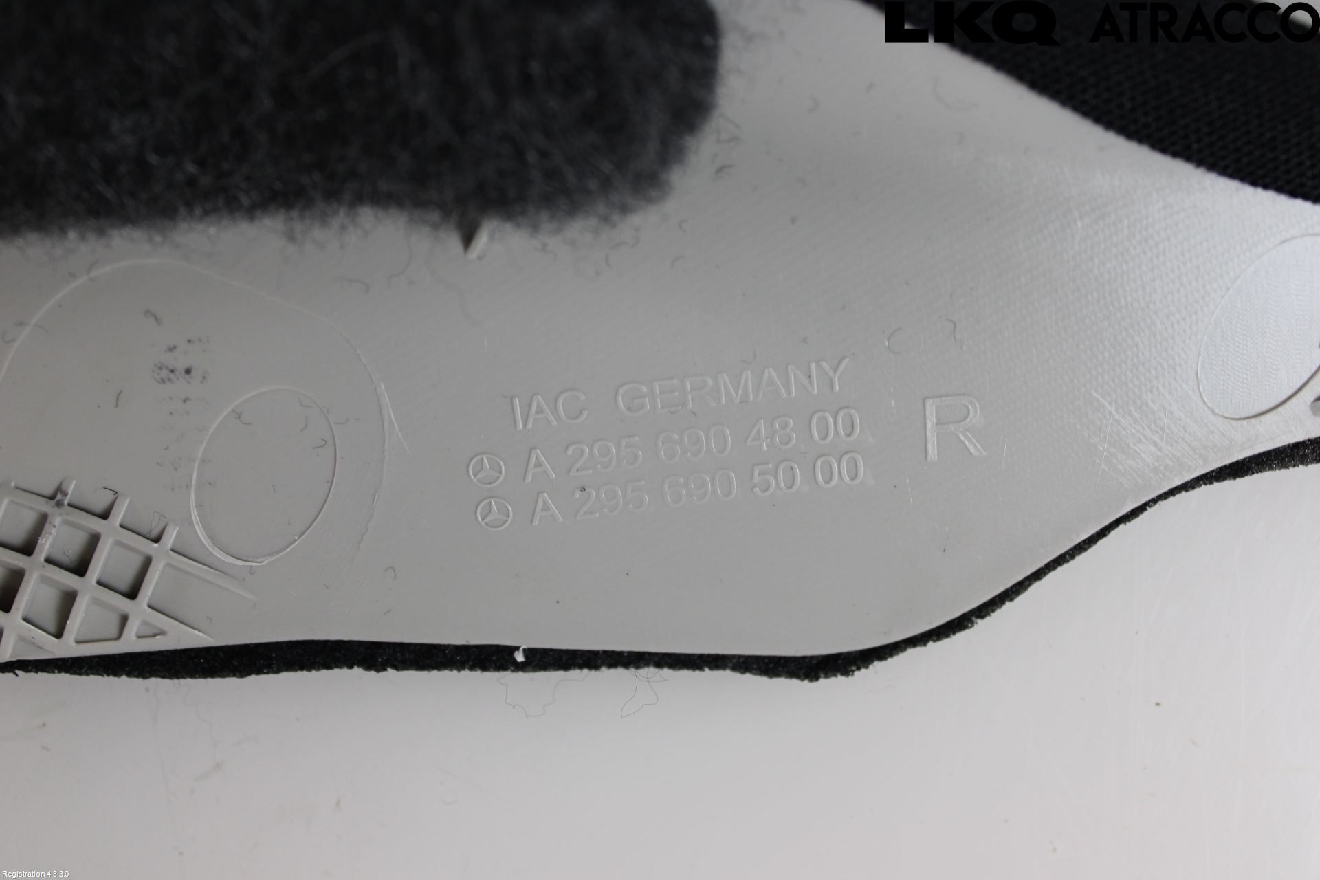 Mercedes-Benz MB EQE (V295) 22- Inr Plastd A-B-C Stolpe