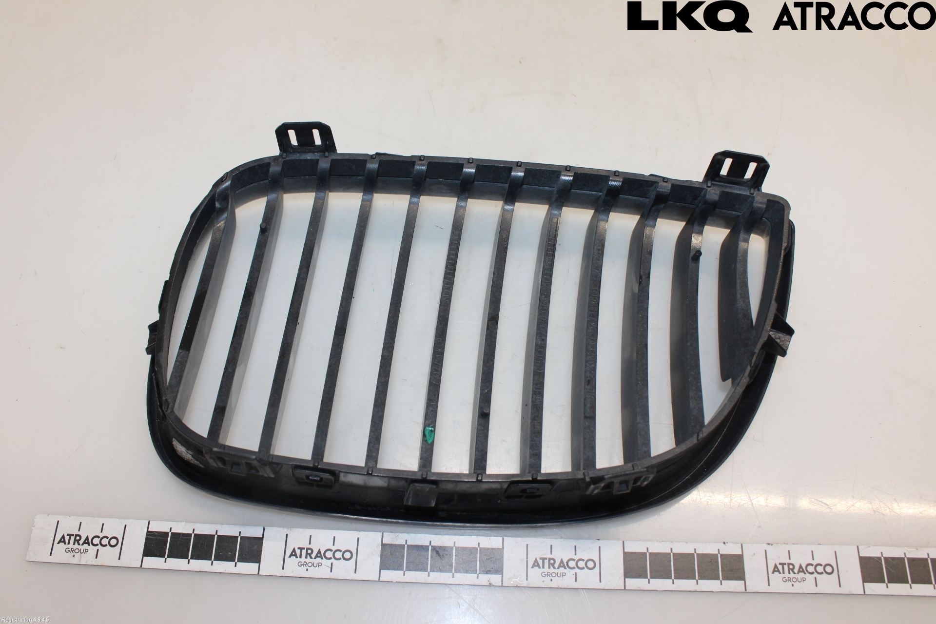 BMW 1 E87/81 5D/3D 03-11 Grilldel Höger