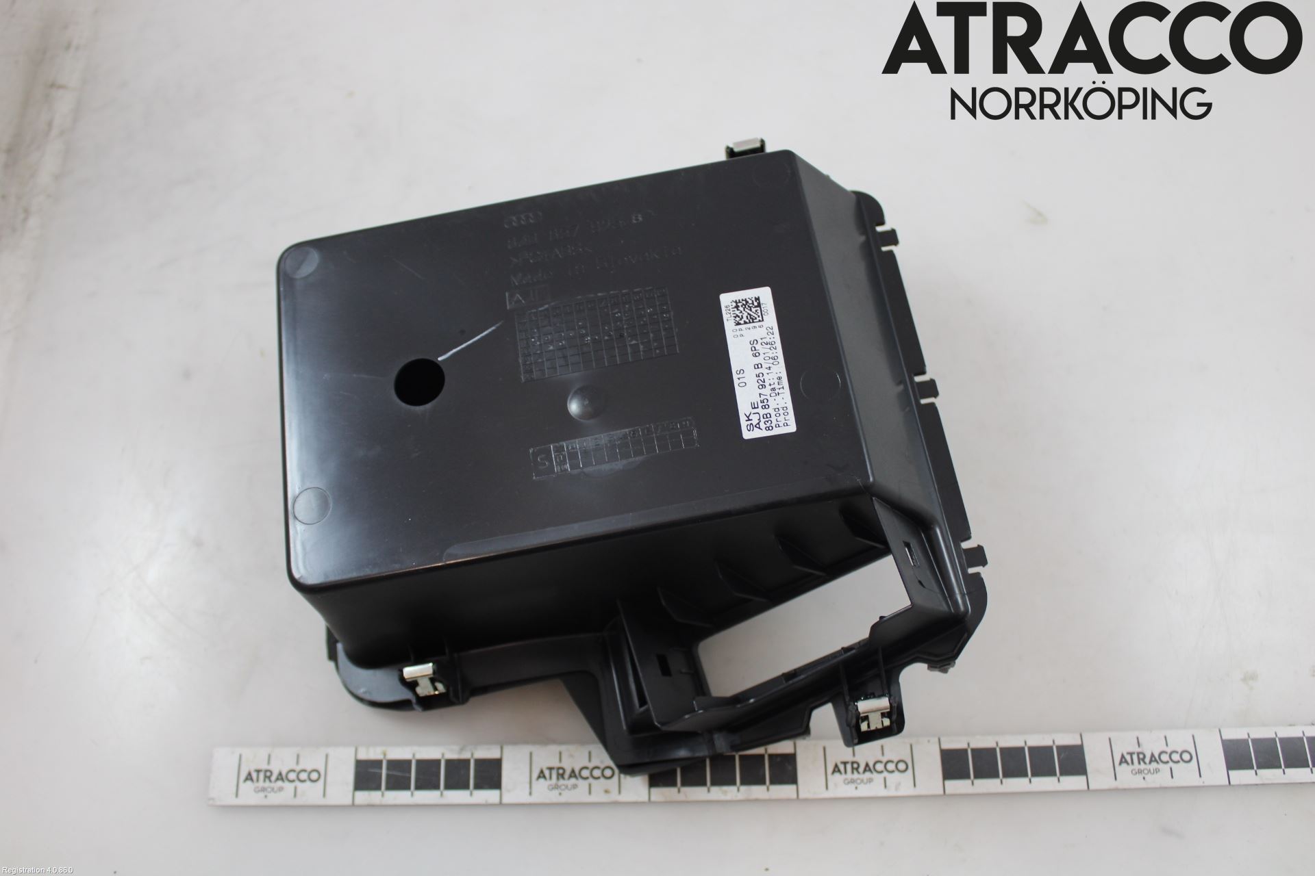 Audi Q3 F3 19- Innertak Förvaringsfack