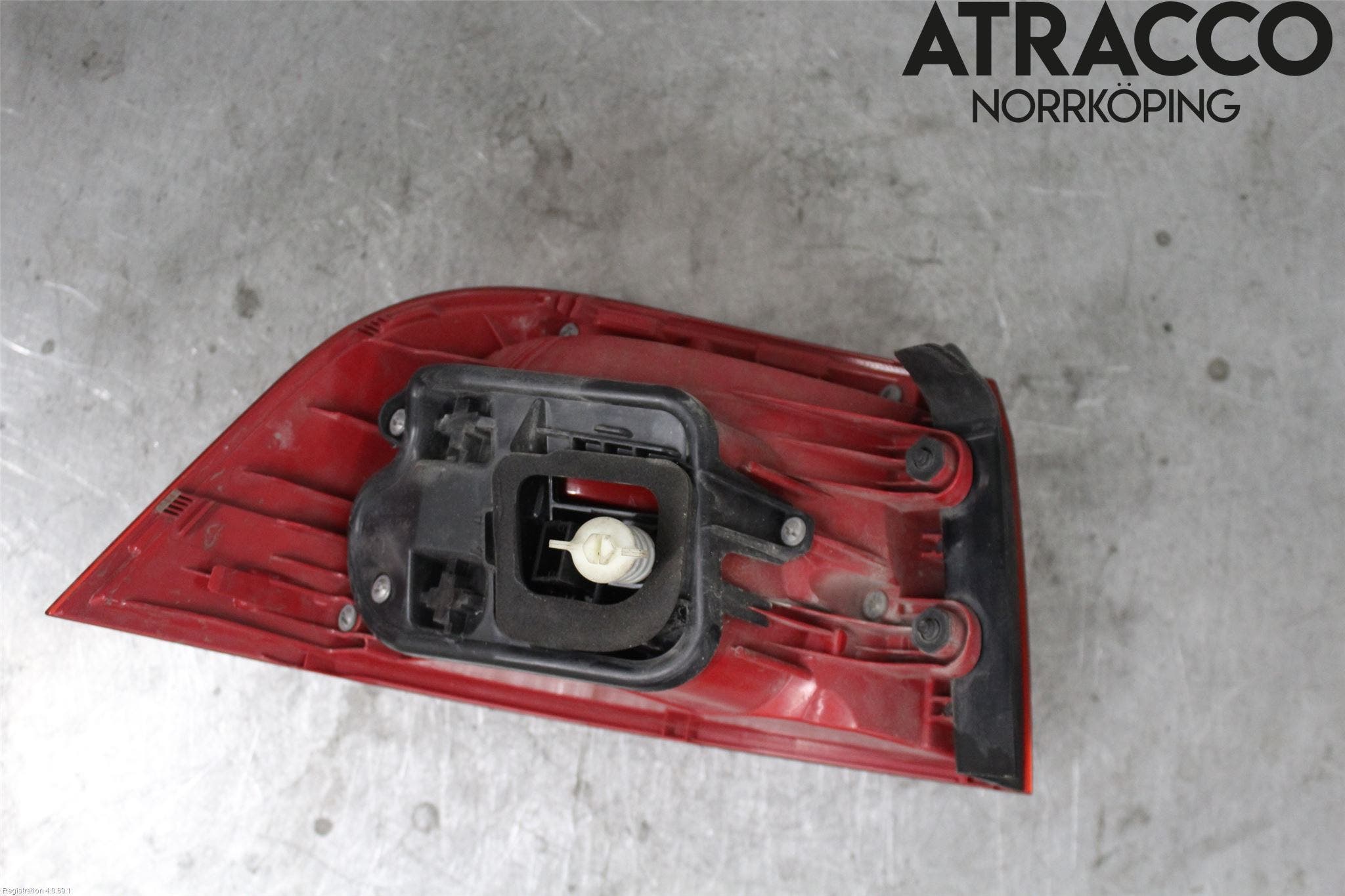 Volkswagen VW PASSAT 11-14 Bakljus Höger