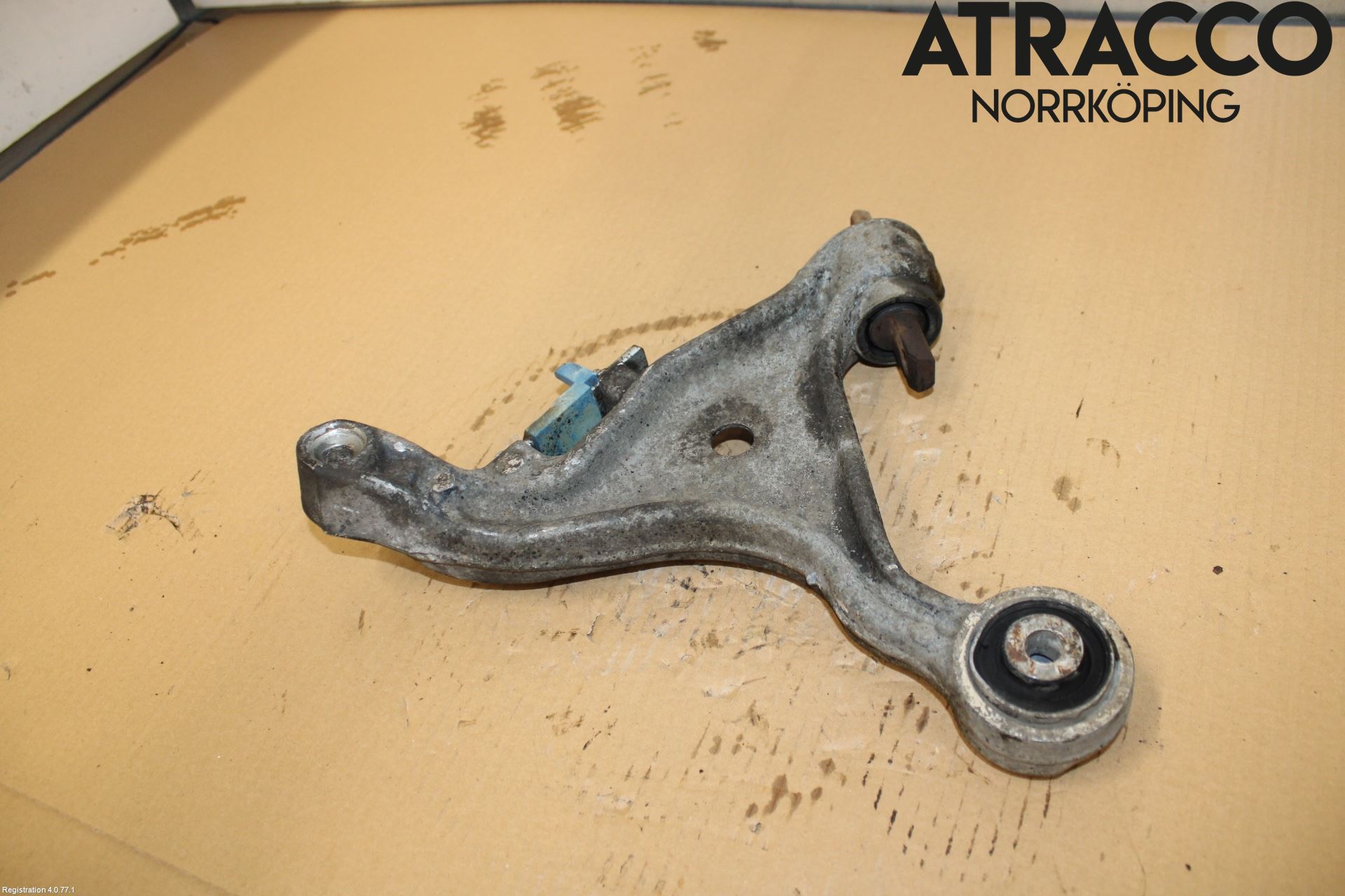 Volvo S80 04-06 Bärarm Fram Undre Hö
