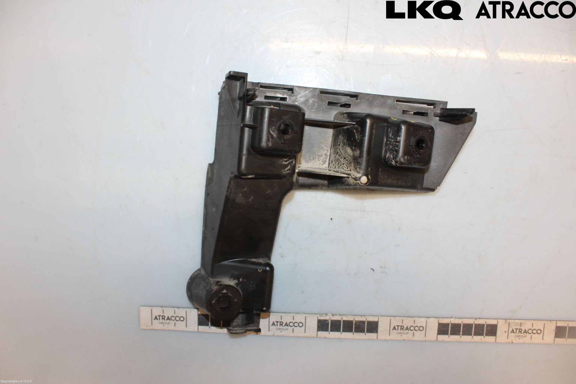 Volvo XC70 08-13 Stötfångarfäste Bak Vä