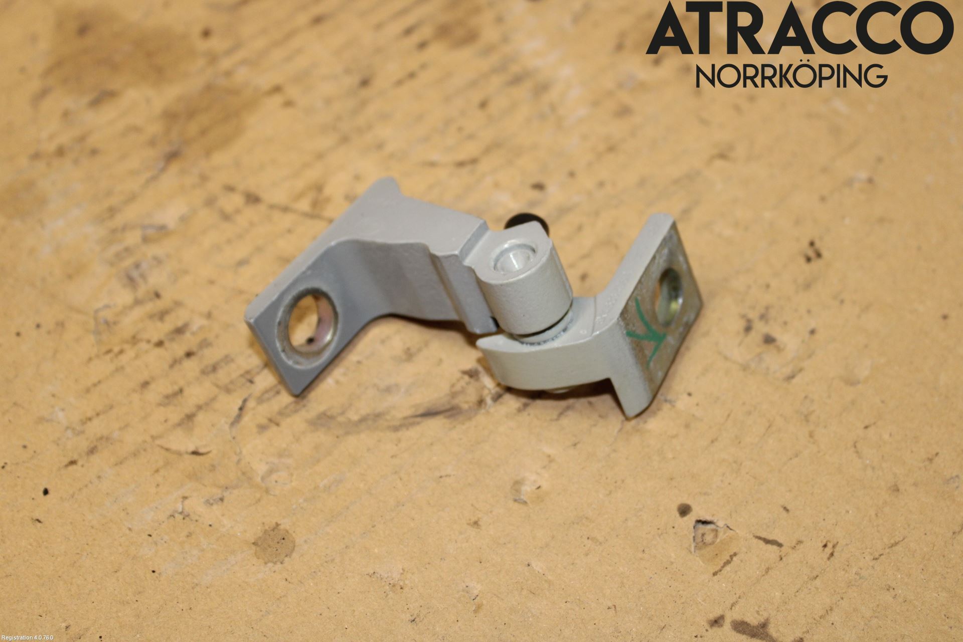 Skoda KODIAQ 17-24 Dörrgångjärn