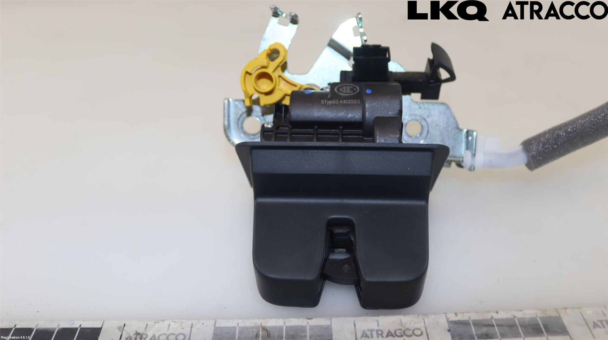 Skoda OCTAVIA (NX) 20- Låskista Baklucka