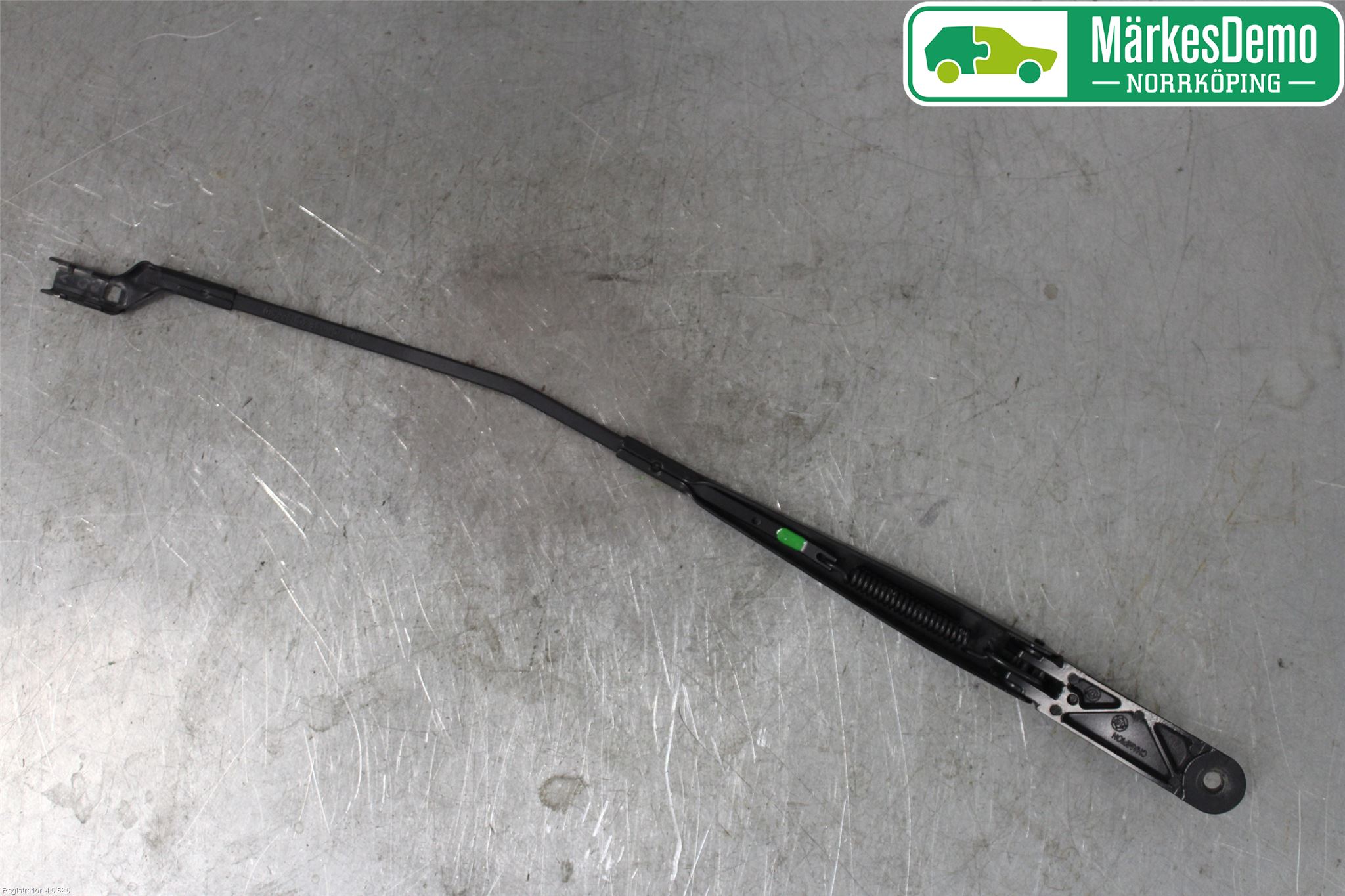 Volkswagen VW PASSAT 15-19 Torkararm Armar Vindruta