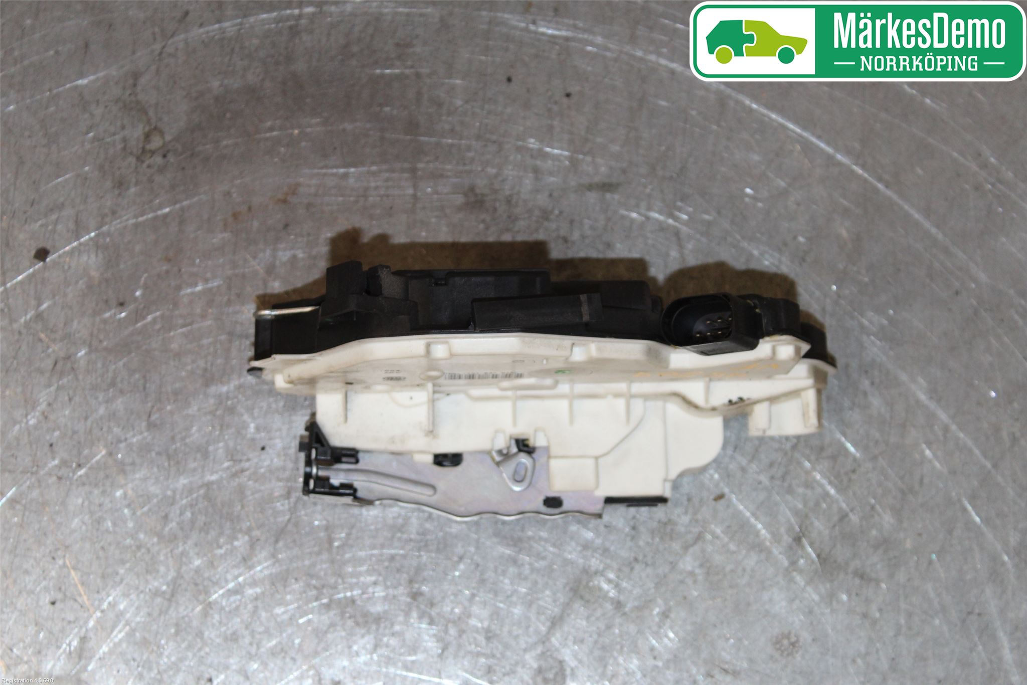 Volkswagen VW UP! / E-UP! Låskista-Dörrlås