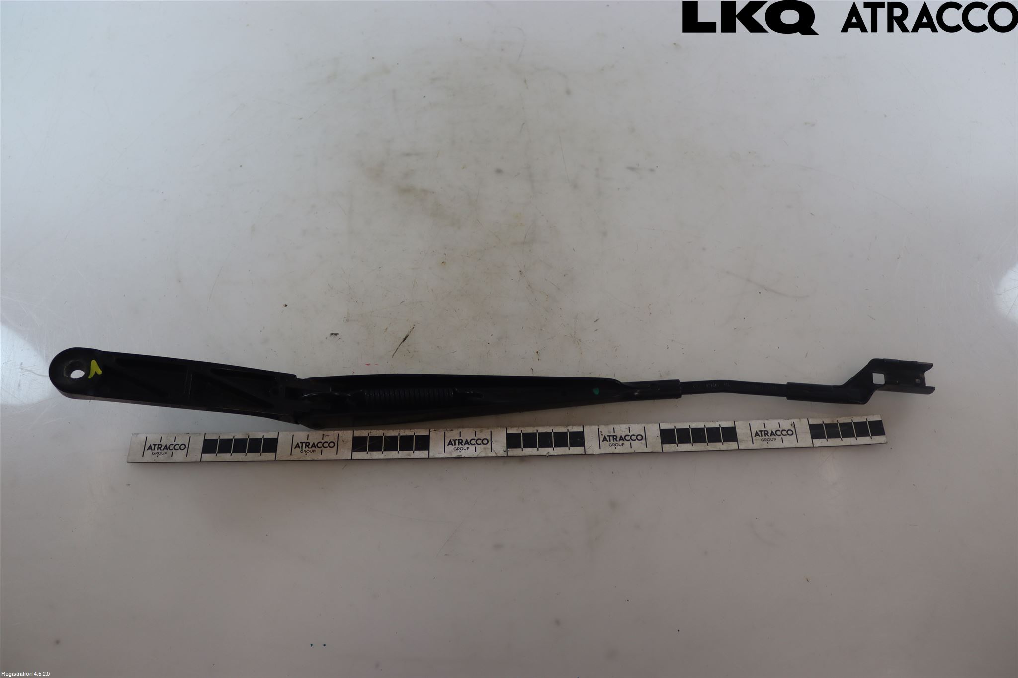 Volkswagen VW PASSAT 11-14 Torkararm Armar Vindruta