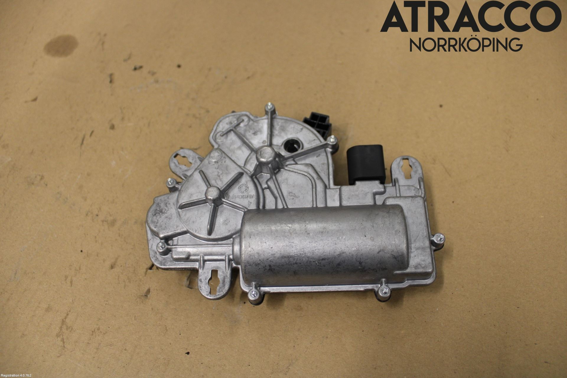 Audi Q2/SQ2 17- Bakluckeöppnare Automatisk