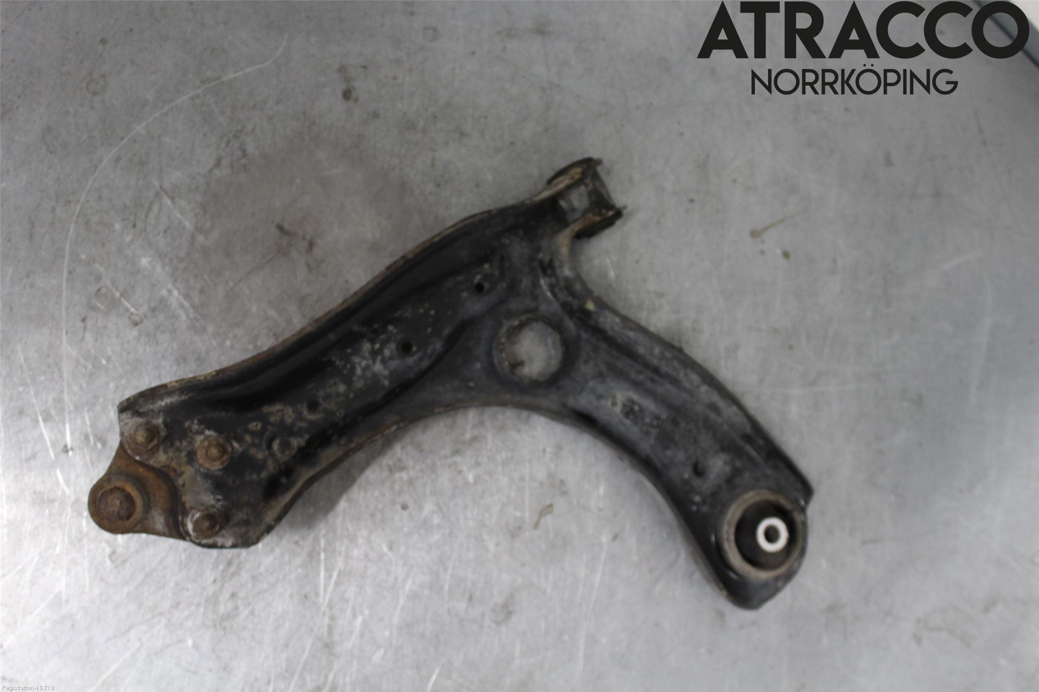 Volkswagen VW POLO 10-17 Bärarm Fram Undre Hö