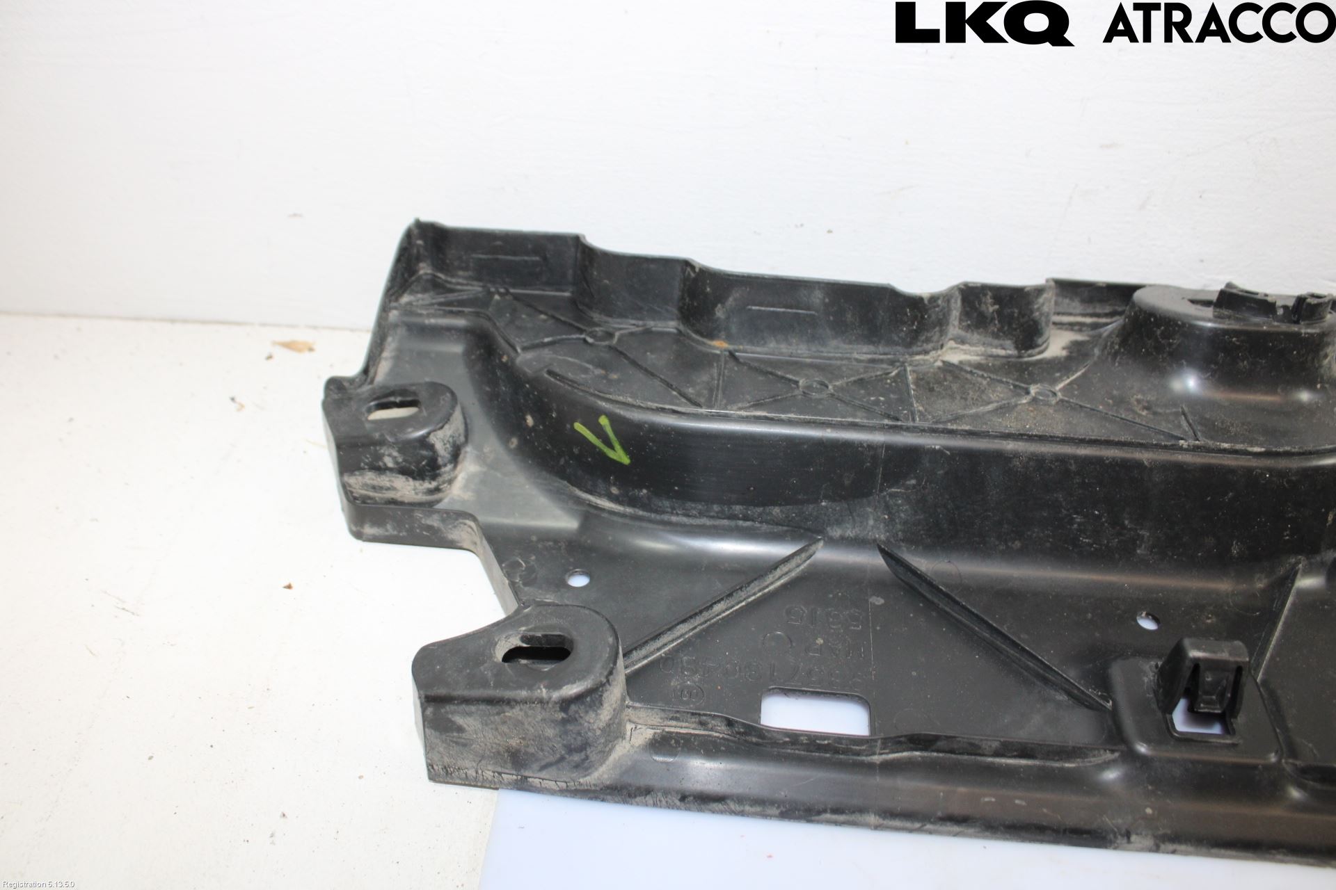 Citroen C3/E-C3 24- Hasplåt Plåt-Plast