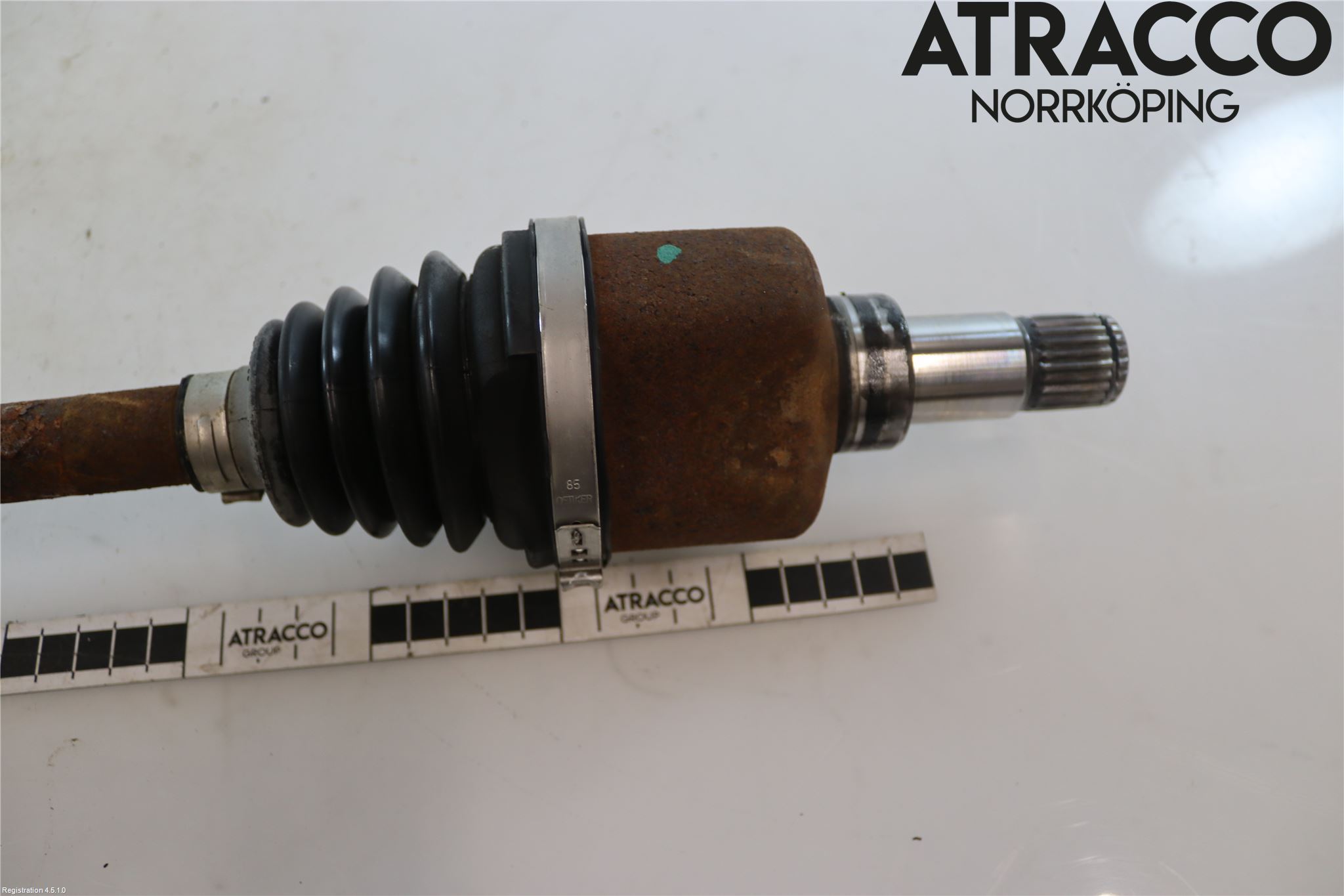 Ford FIESTA 13-17 Drivaxel Fram Vänster