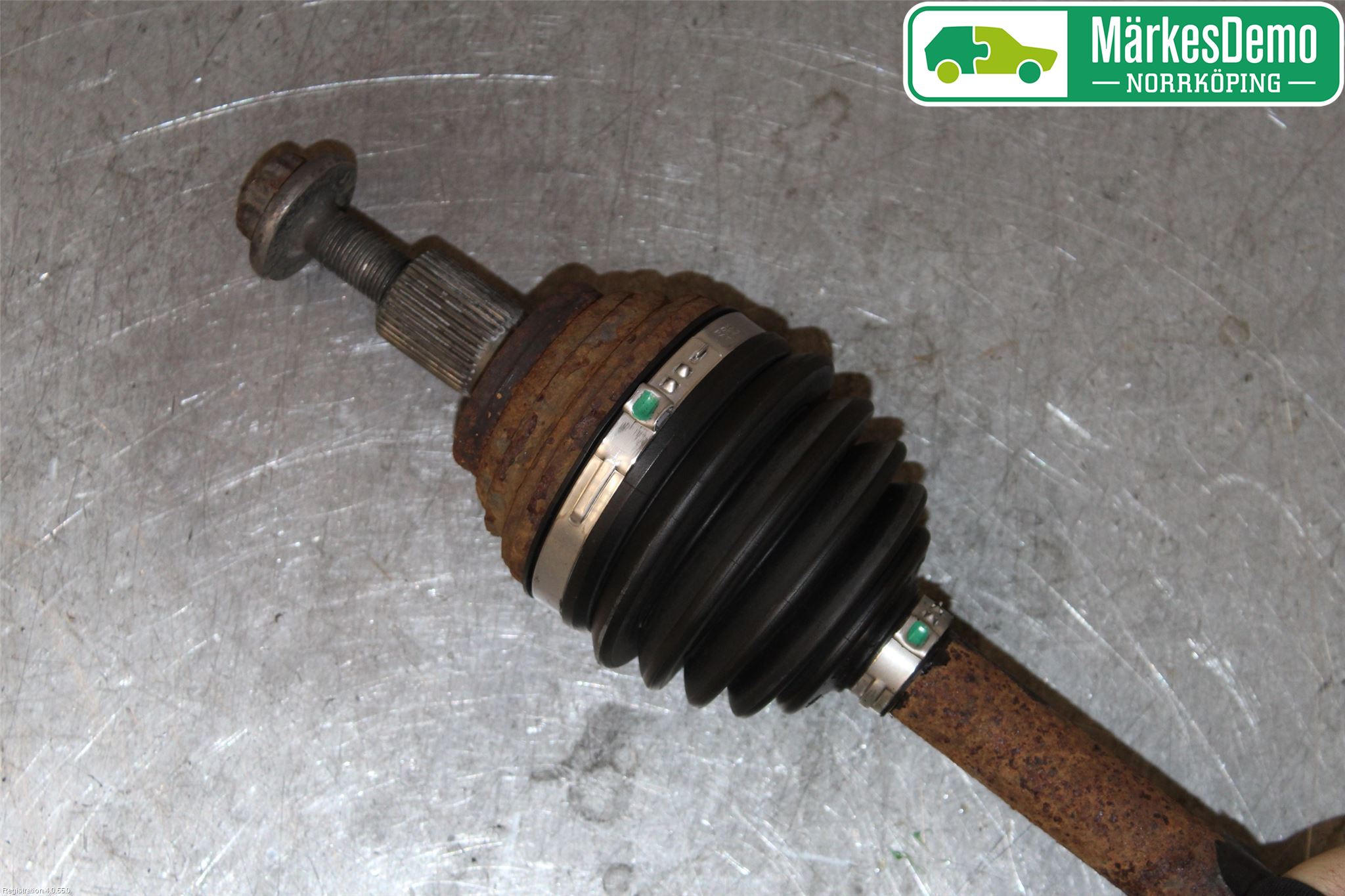 Audi A3/S3 05-13 Drivaxel Fram Vänster