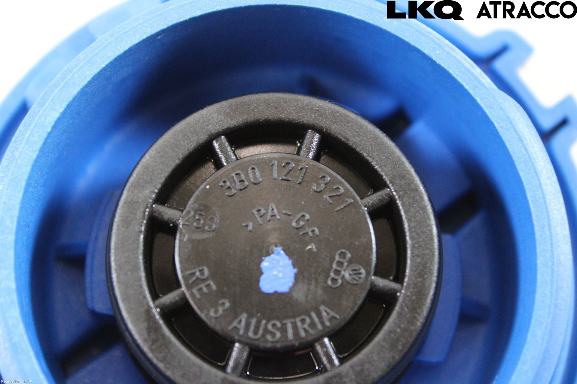 Audi A4 ALLROAD 09-16 Expansionstank Lock