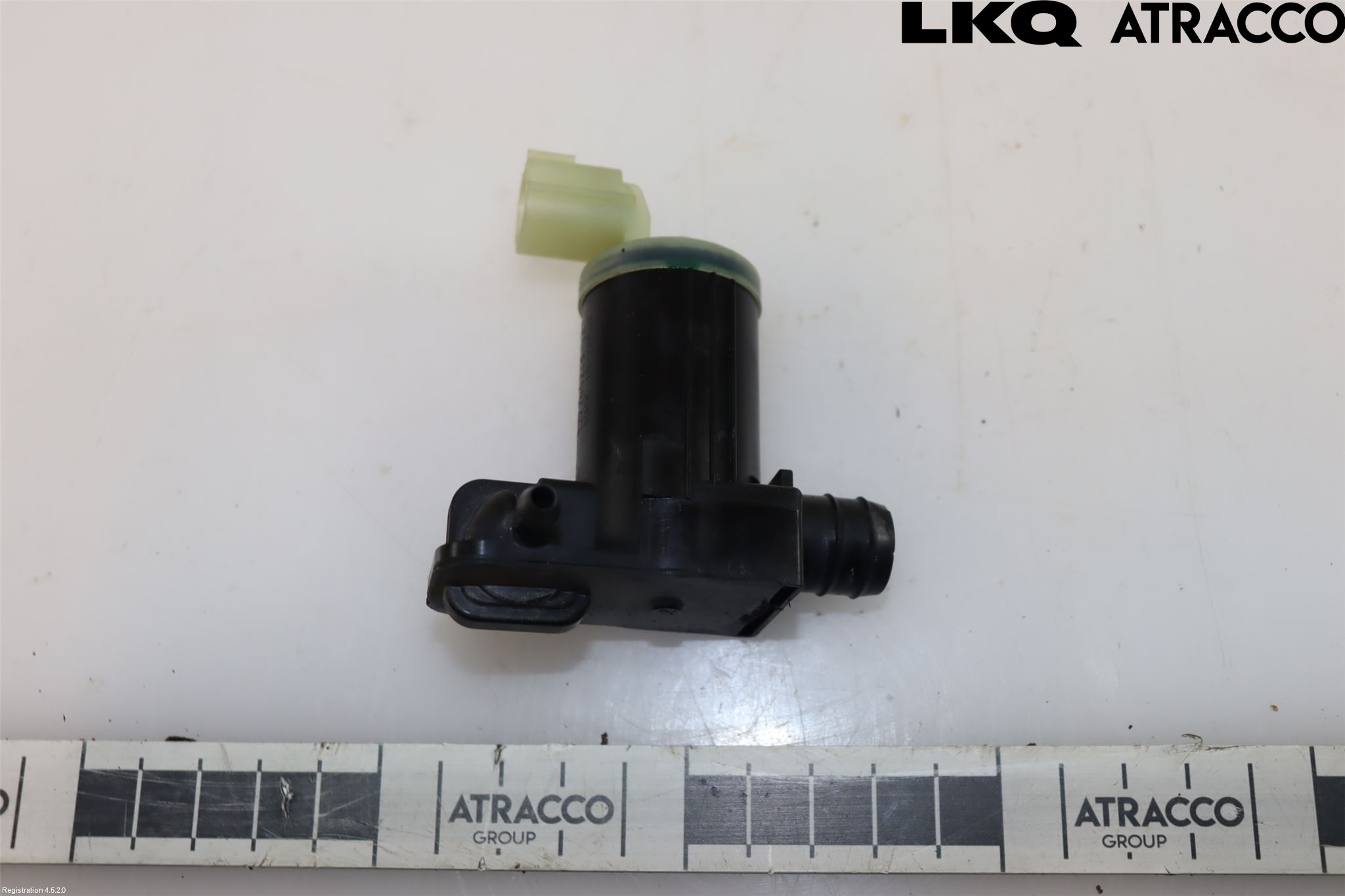 Mazda CX-30 20- Spolarpump Vindruta