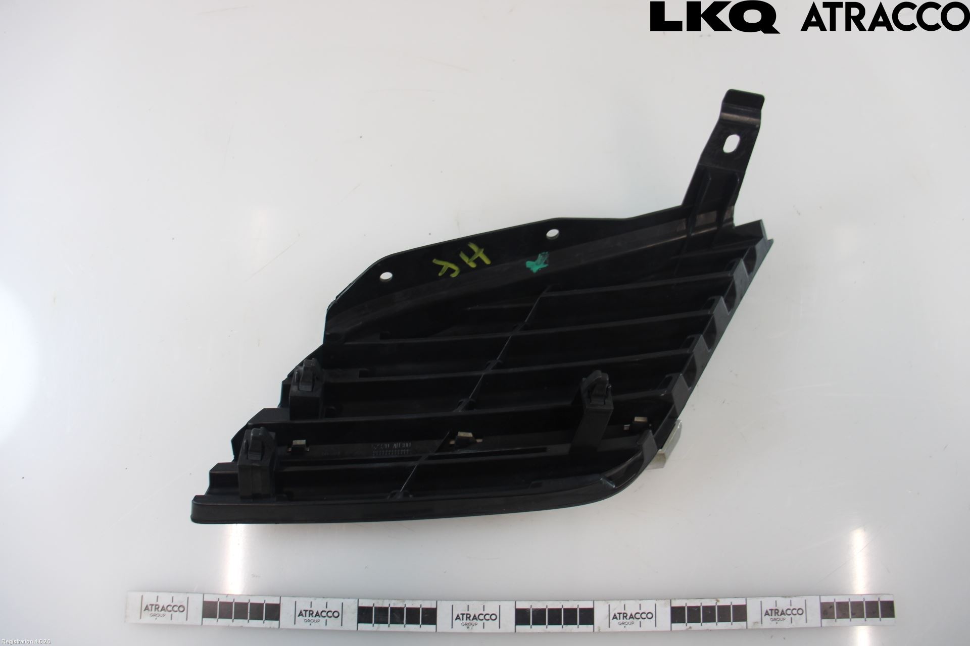 Nissan PRIMERA 02-07 Grilldel Höger